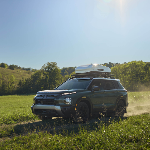 2028 Mitsubishi Outlander Diamond Trail Edition Front View