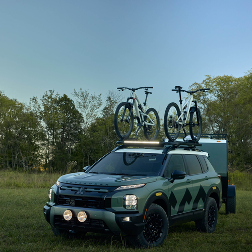 2028 Mitsubishi Outlander Diamond Trail Edition Front View