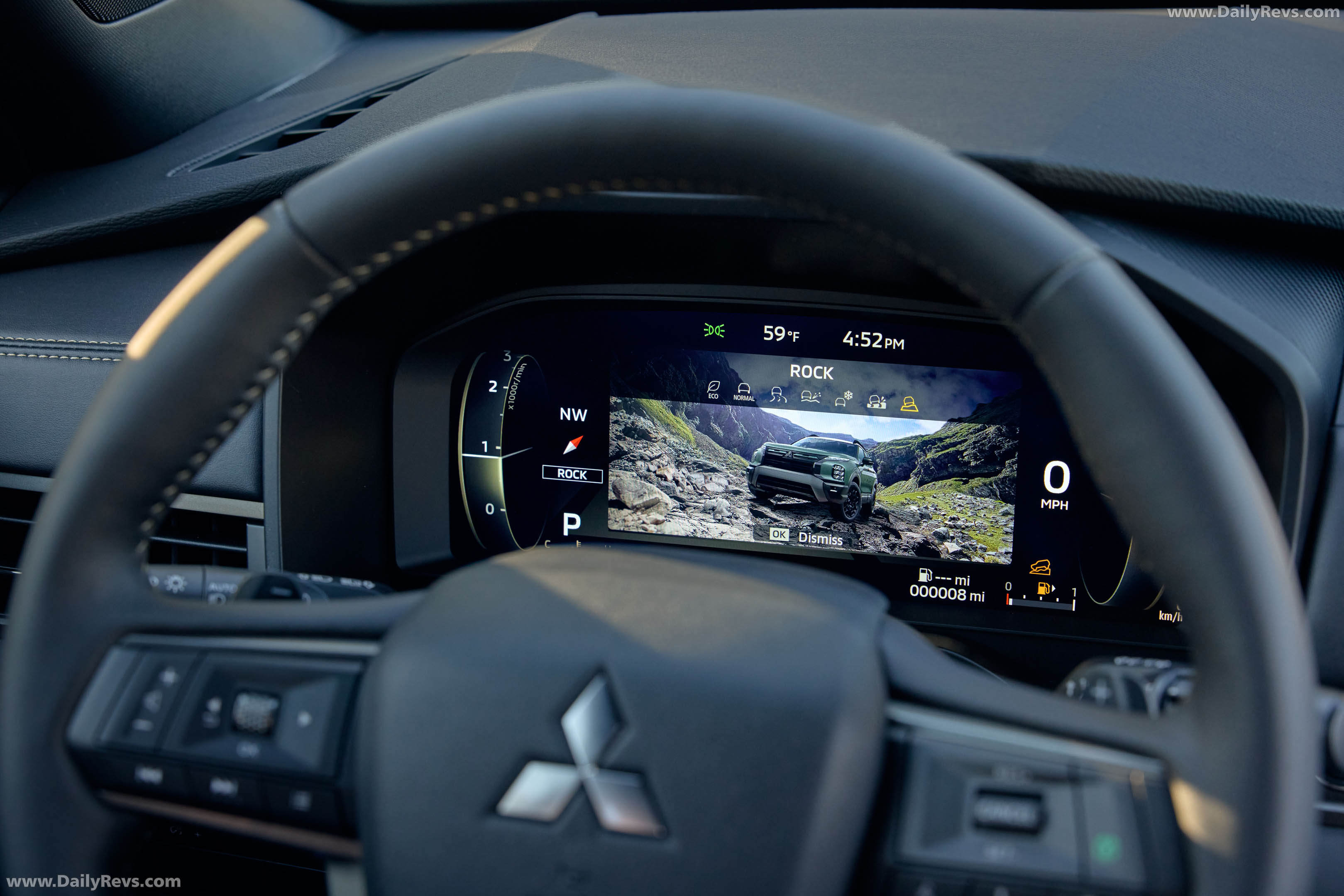 2028 Mitsubishi Outlander Diamond Trail Edition Interior