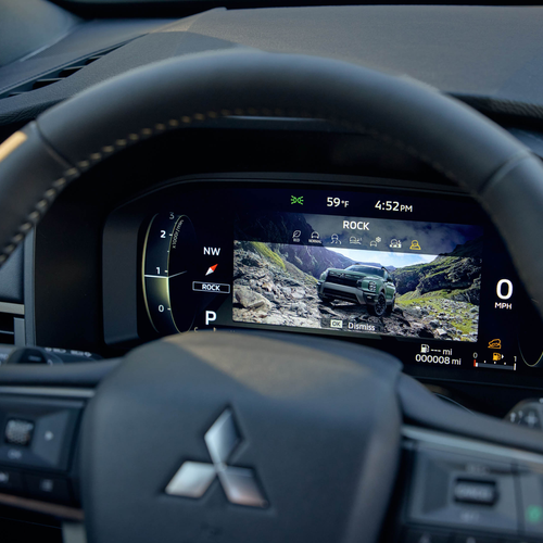 2028 Mitsubishi Outlander Diamond Trail Edition Interior