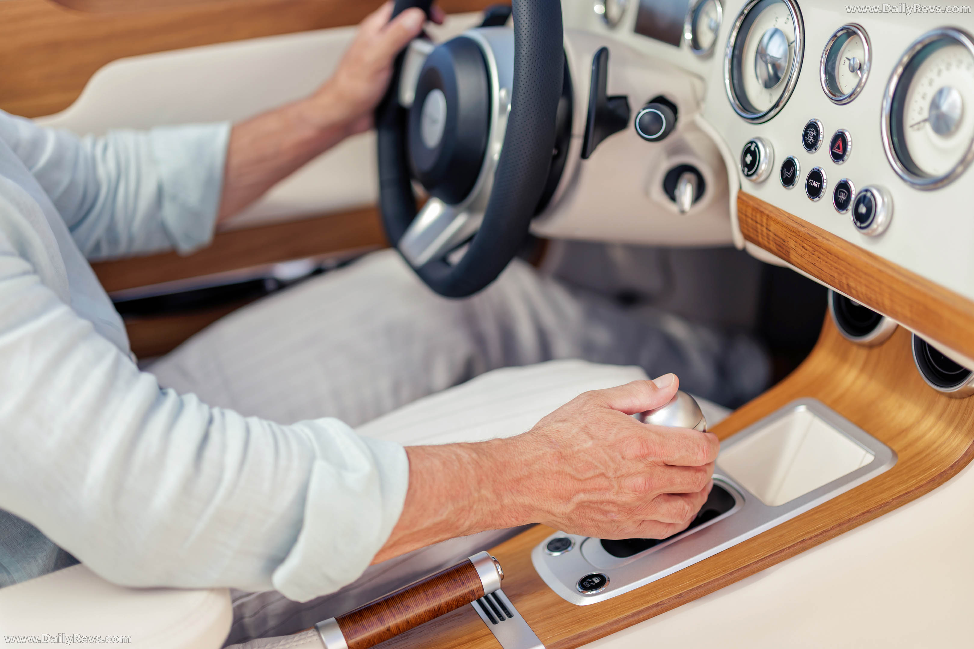 2026 Morgan Midsummer Coupe Interior