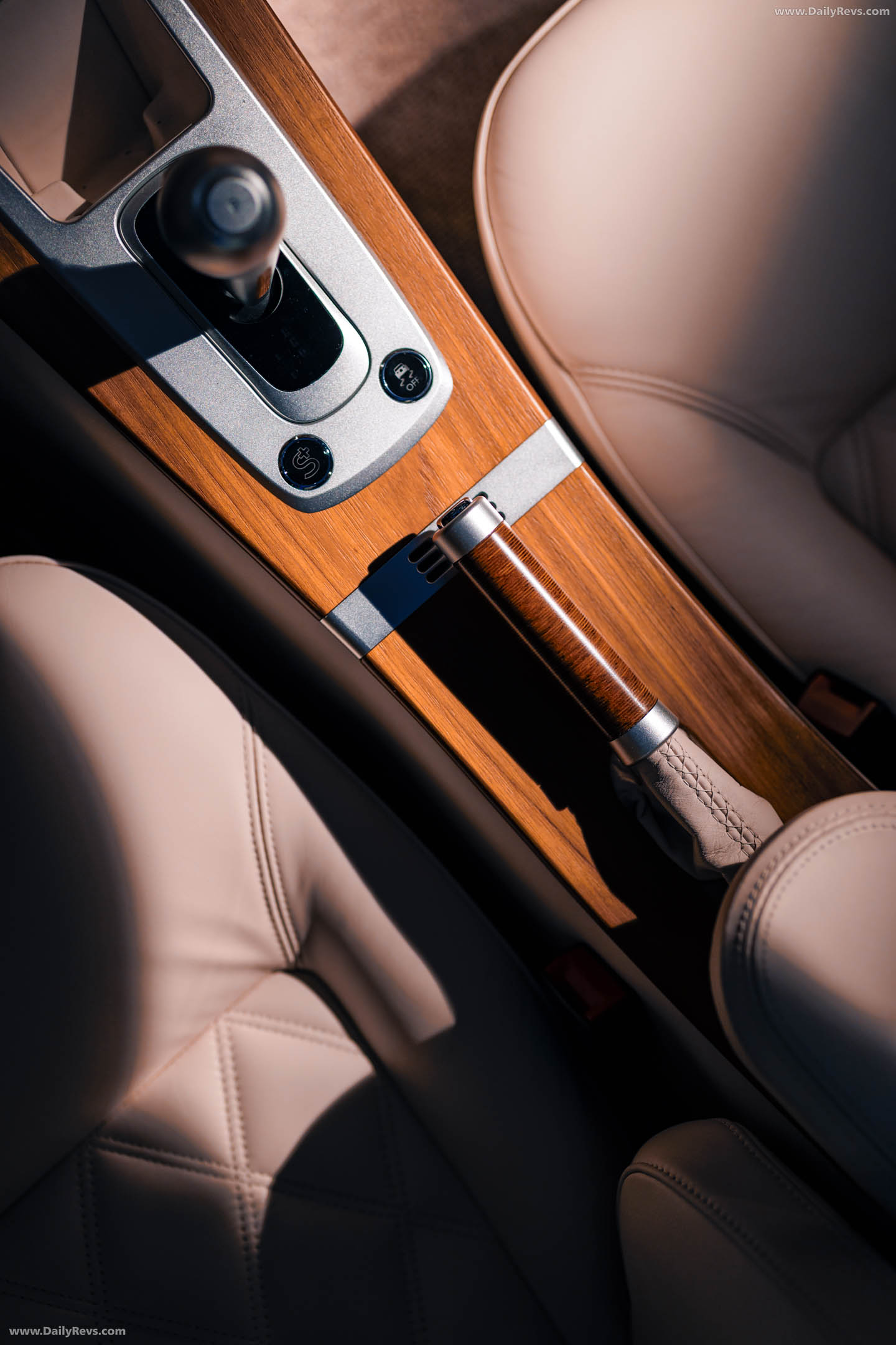 2026 Morgan Midsummer Coupe Interior