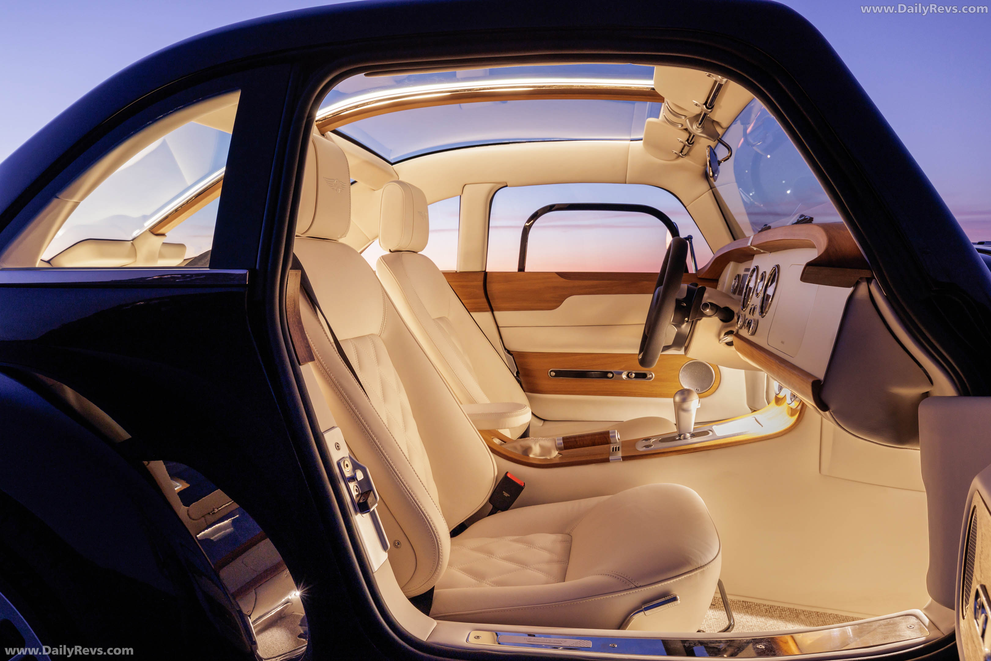 2026 Morgan Midsummer Coupe Interior