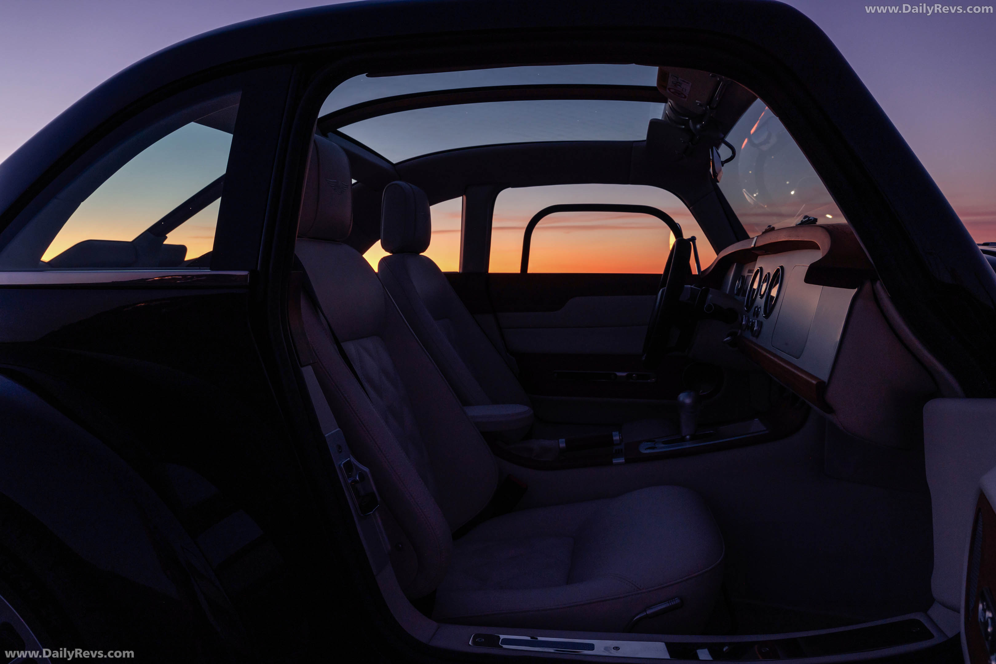 2026 Morgan Midsummer Coupe Interior