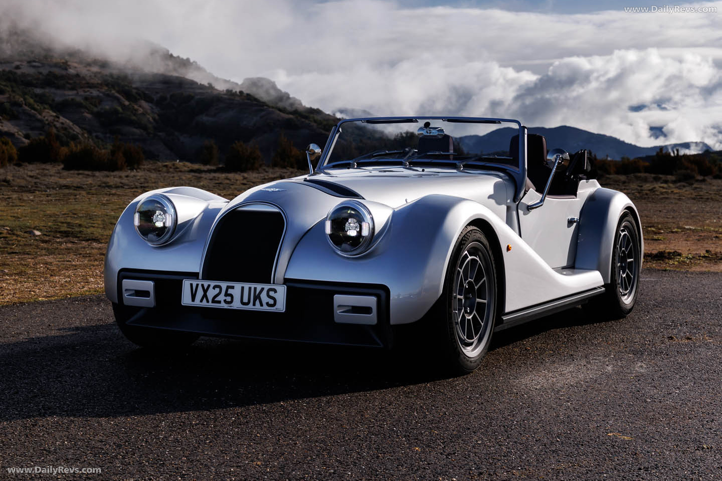 2026 Morgan Supersport GT Silver Front View