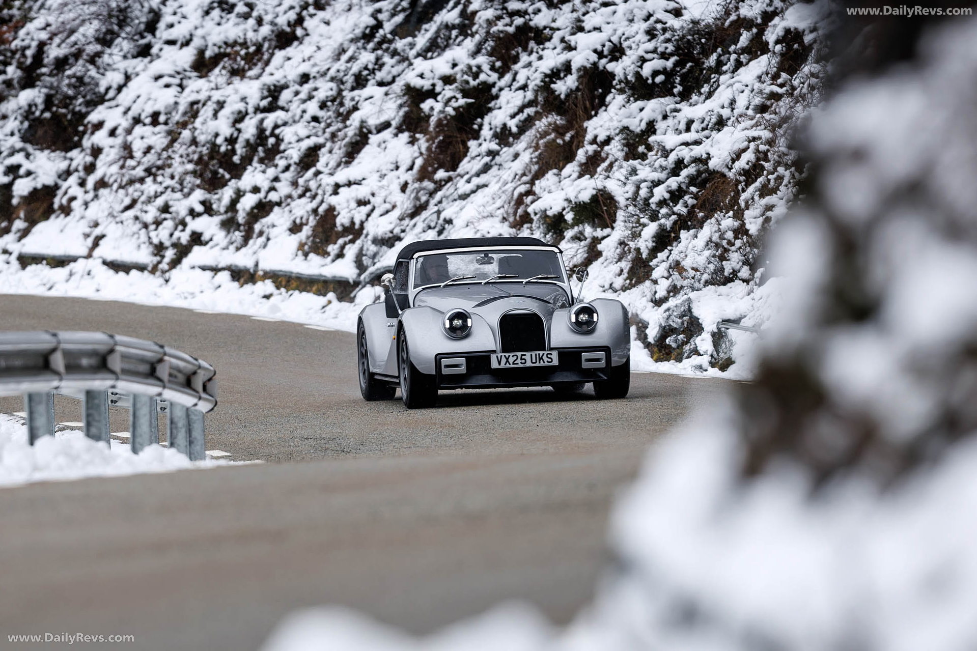 2026 Morgan Supersport GT Silver Front View