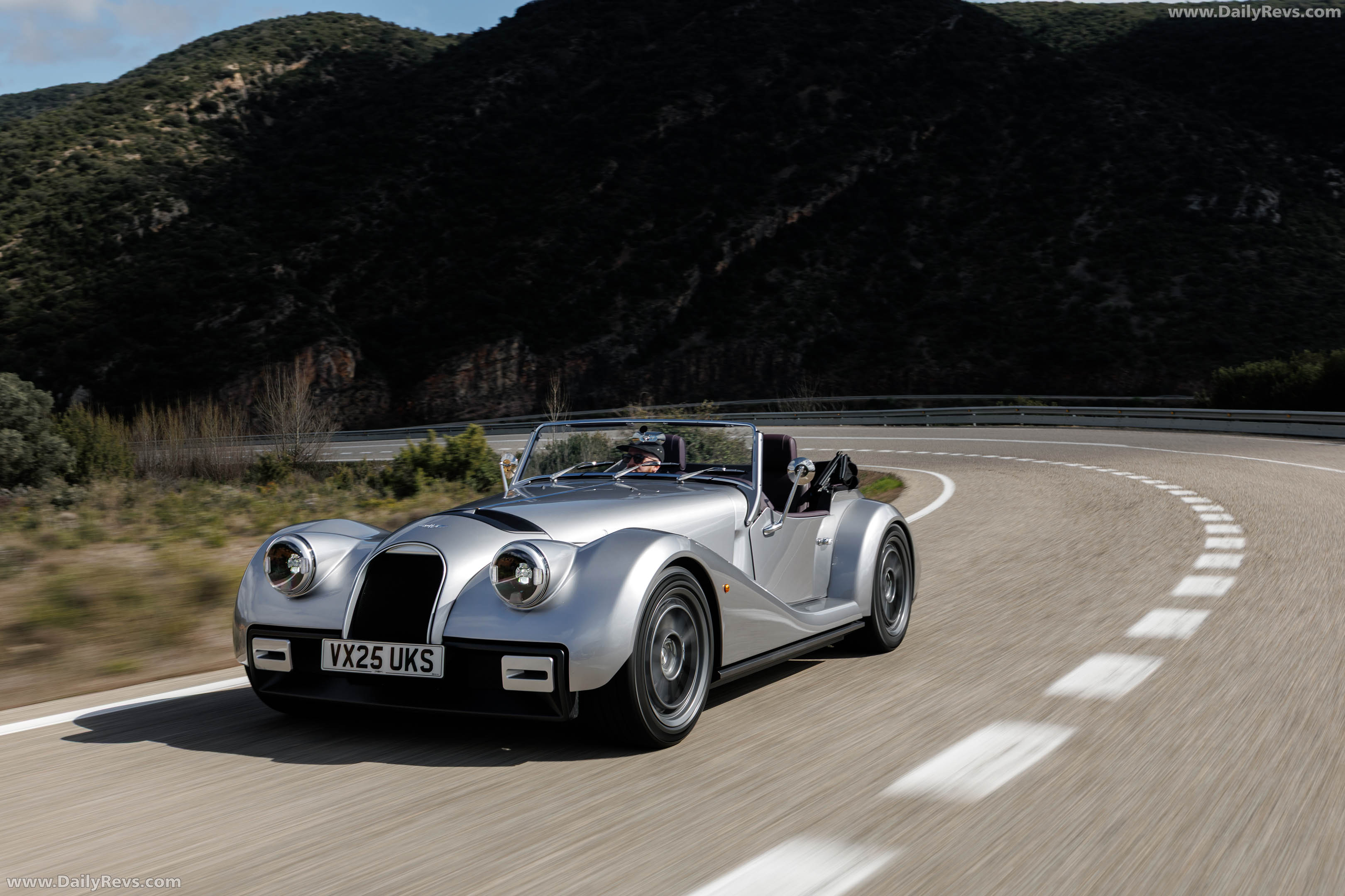 2026 Morgan Supersport GT Silver Front View