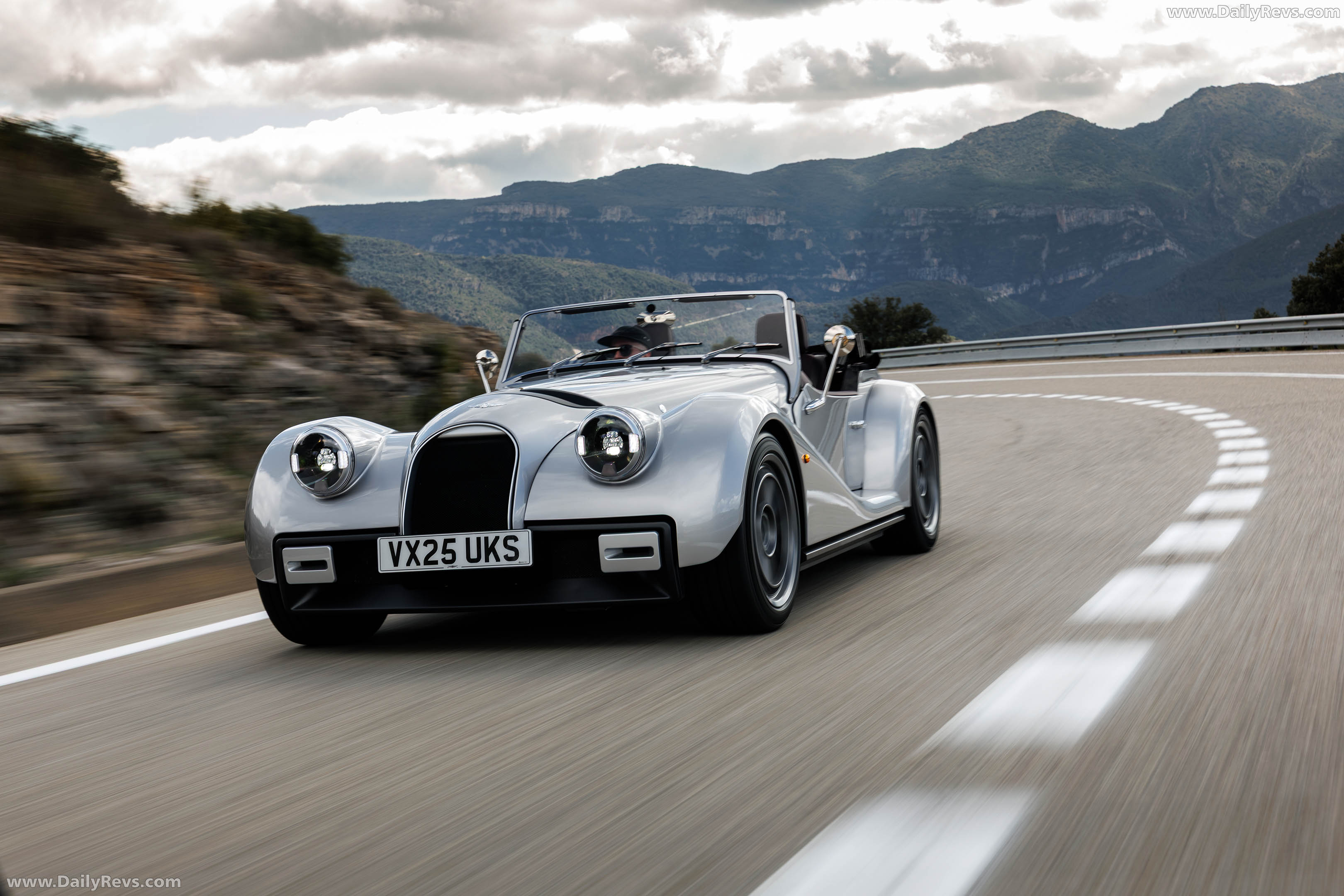 2026 Morgan Supersport GT Silver Front View