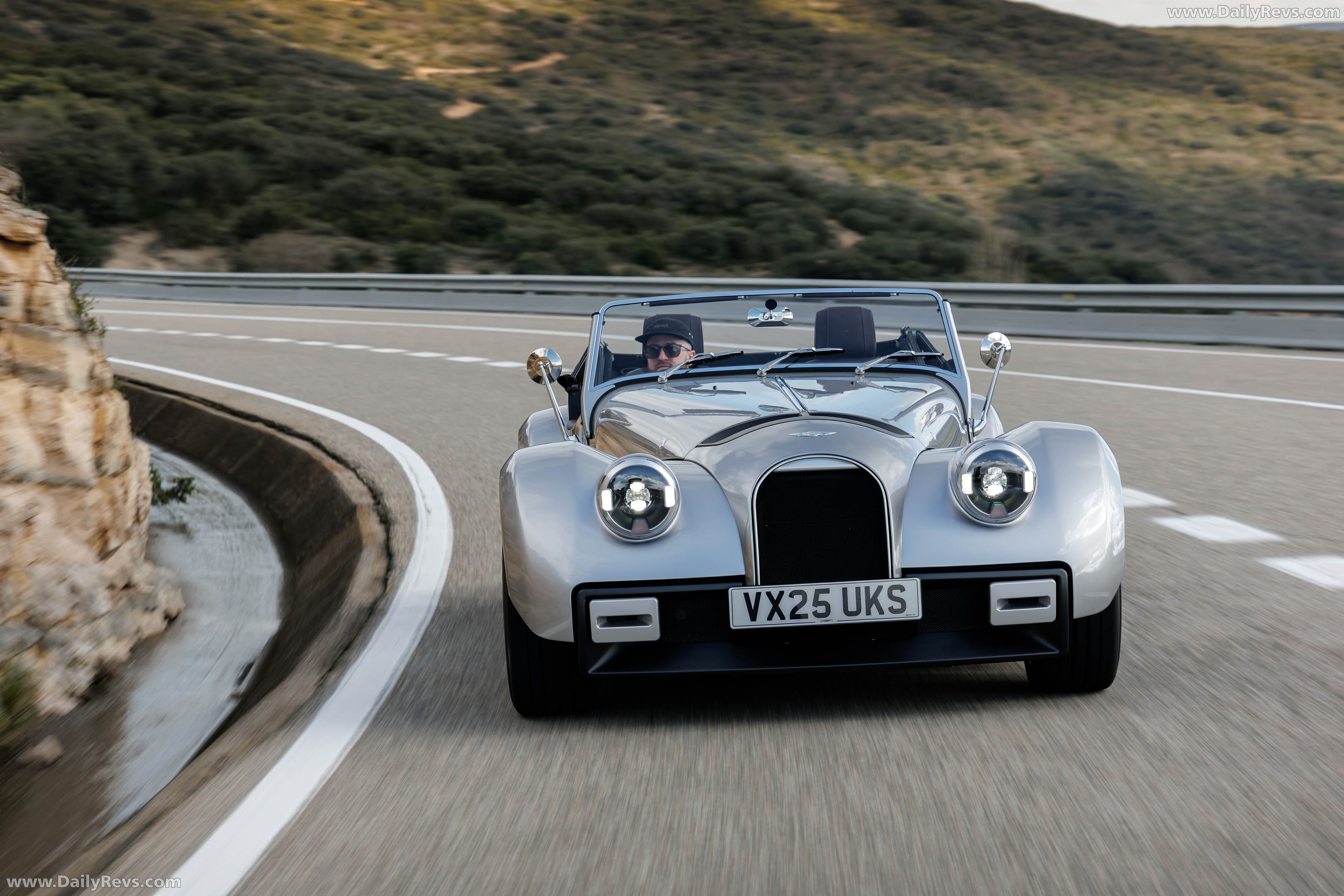 2026 Morgan Supersport GT Silver Front View