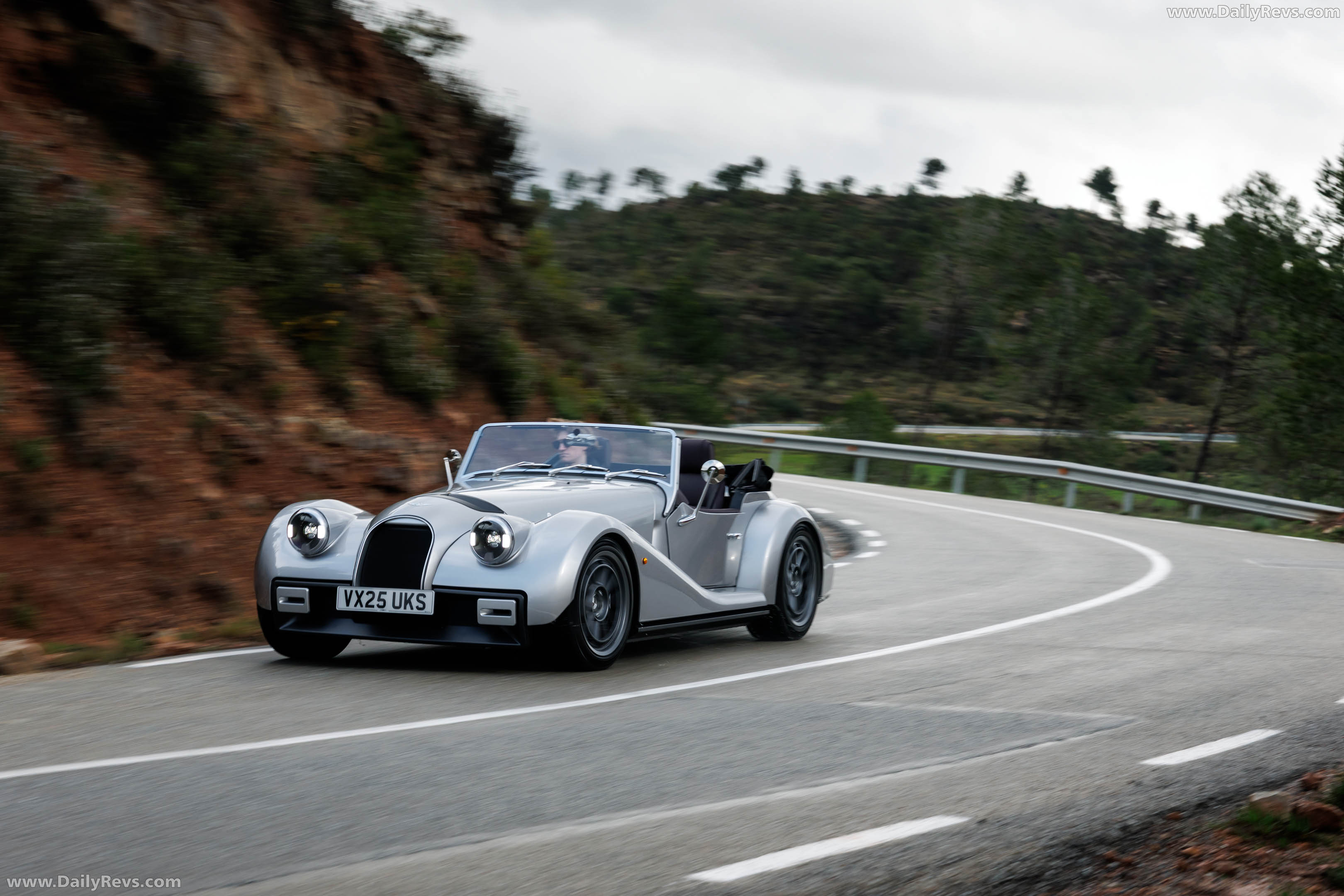2026 Morgan Supersport GT Silver Front View
