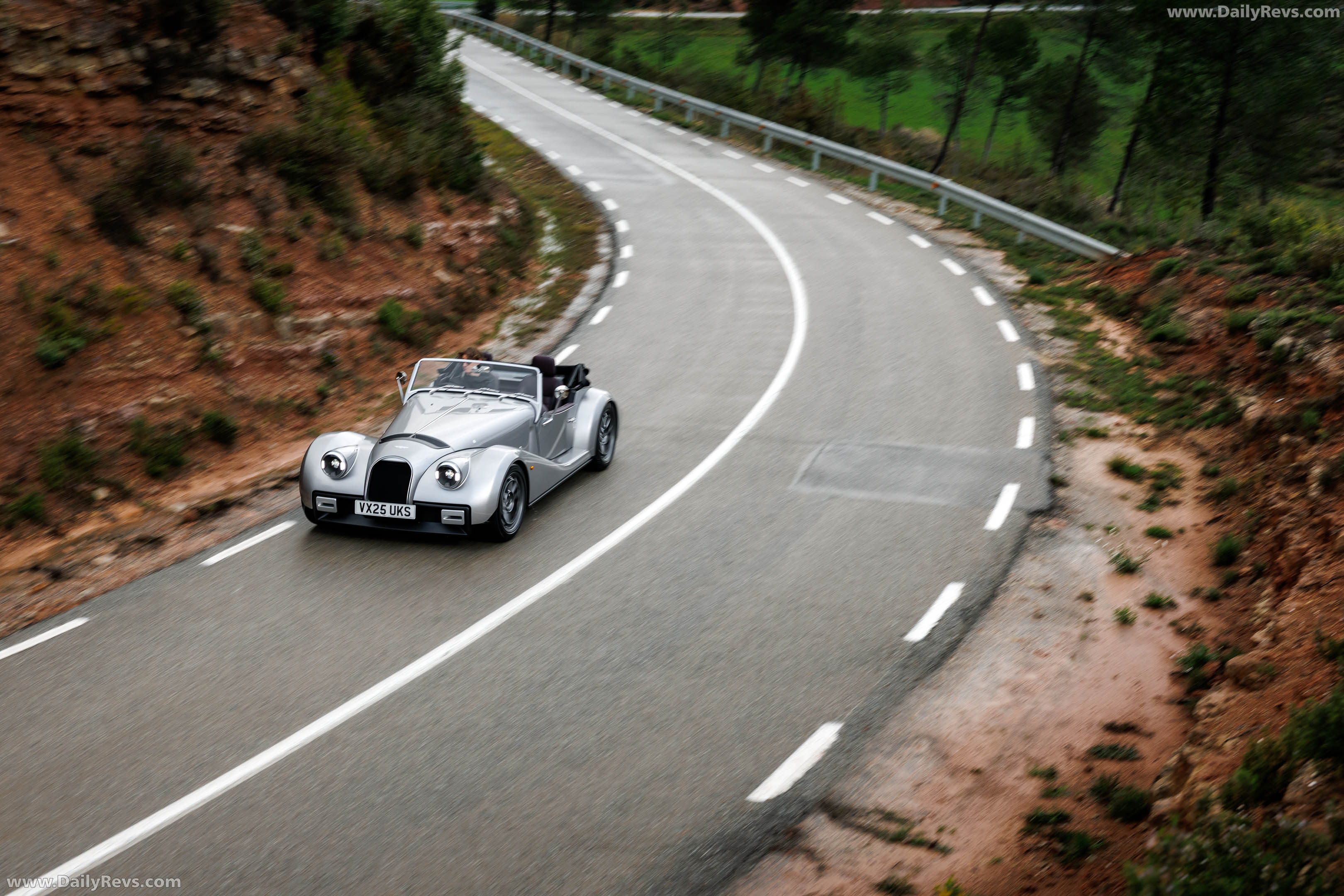 2026 Morgan Supersport GT Silver Top View