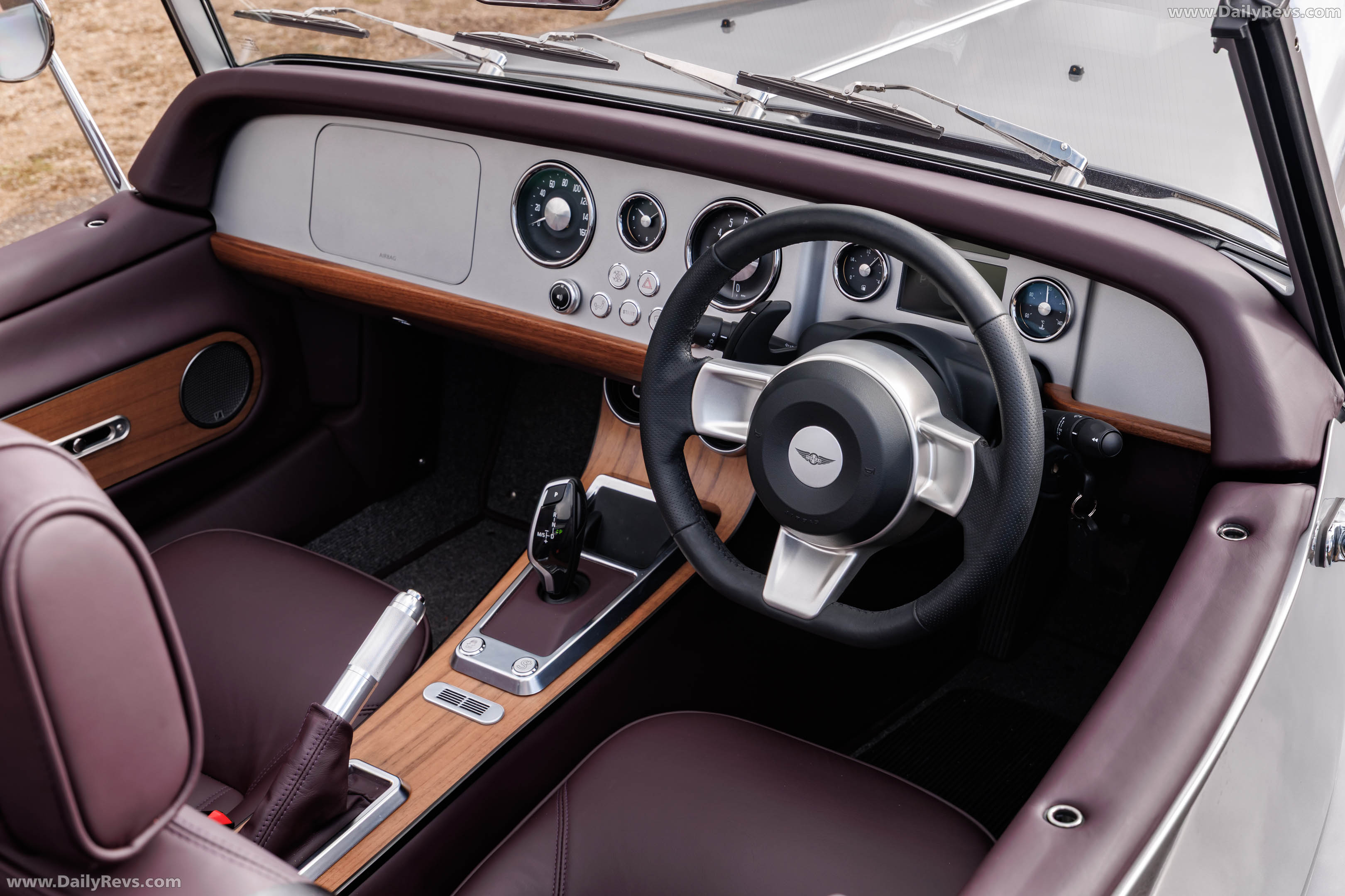 2026 Morgan Supersport GT Silver Interior
