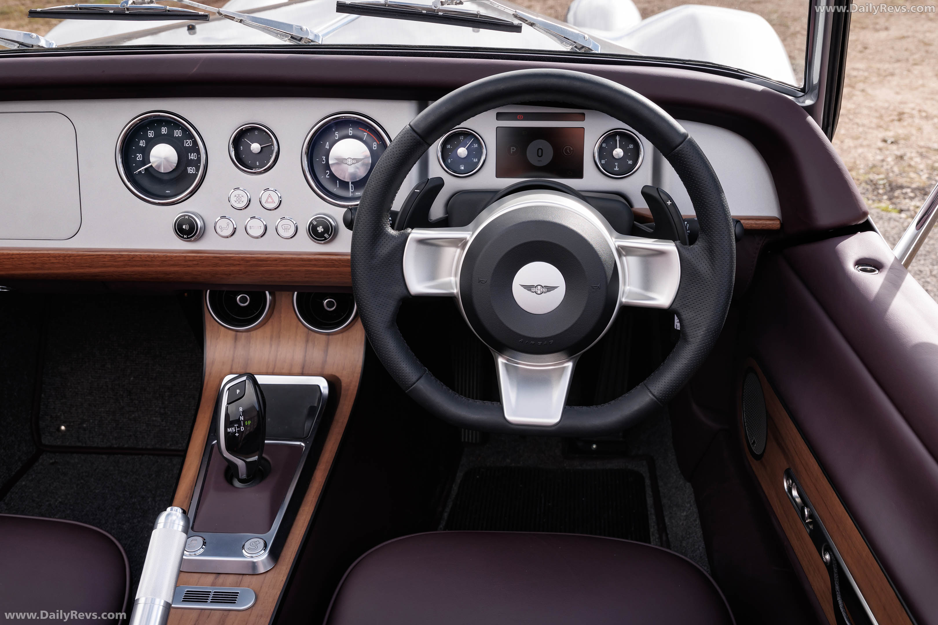 2026 Morgan Supersport GT Silver Interior