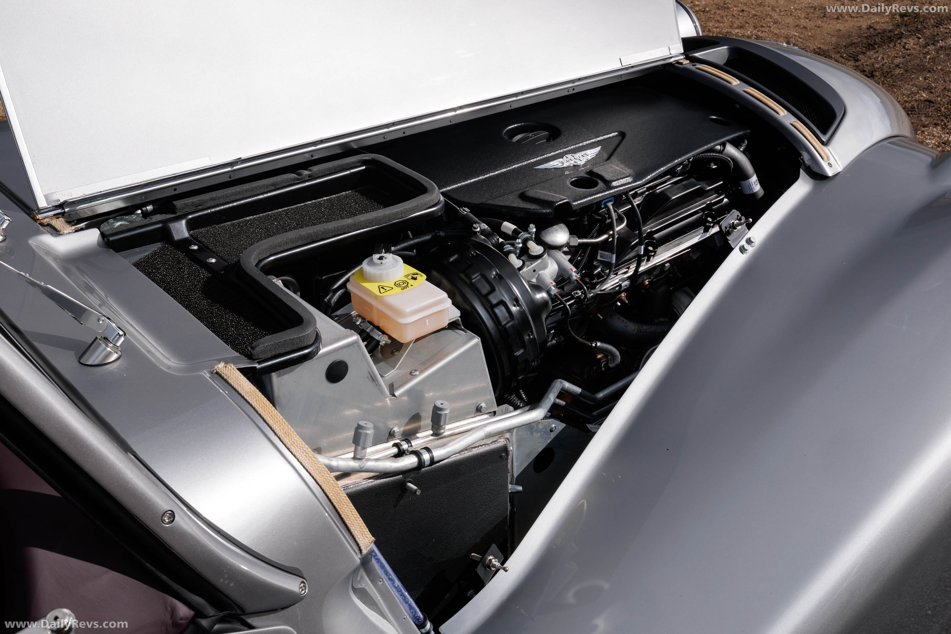 2026 Morgan Supersport GT Silver Engine