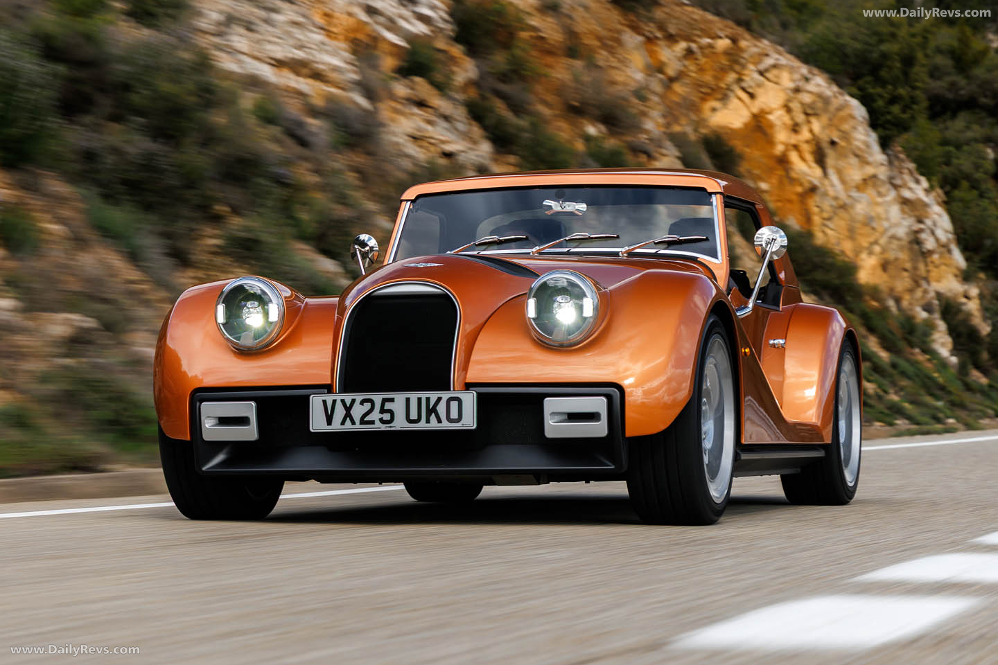 2026 Morgan Supersport Copper Metallic Front View