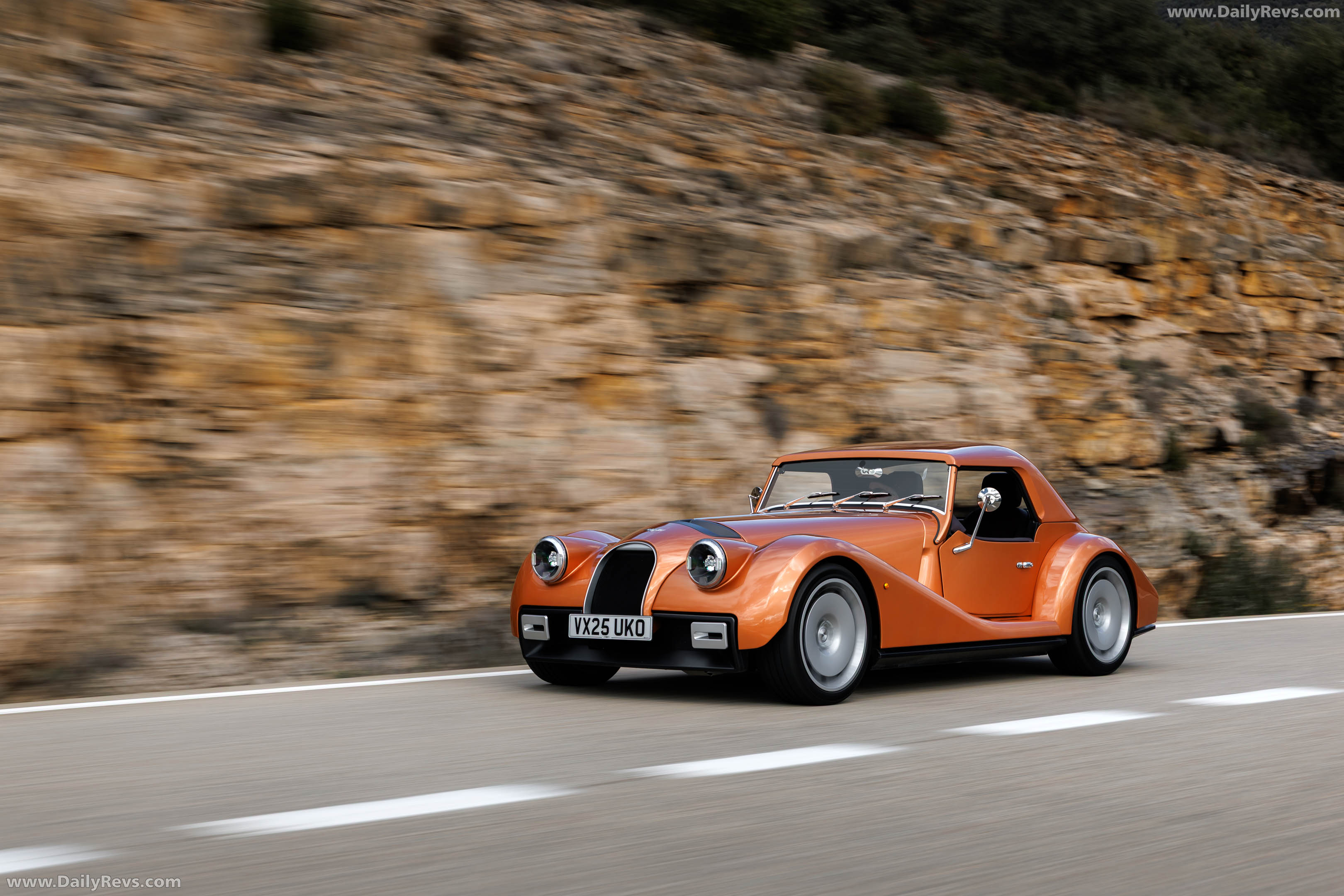 2026 Morgan Supersport Copper Metallic Front View