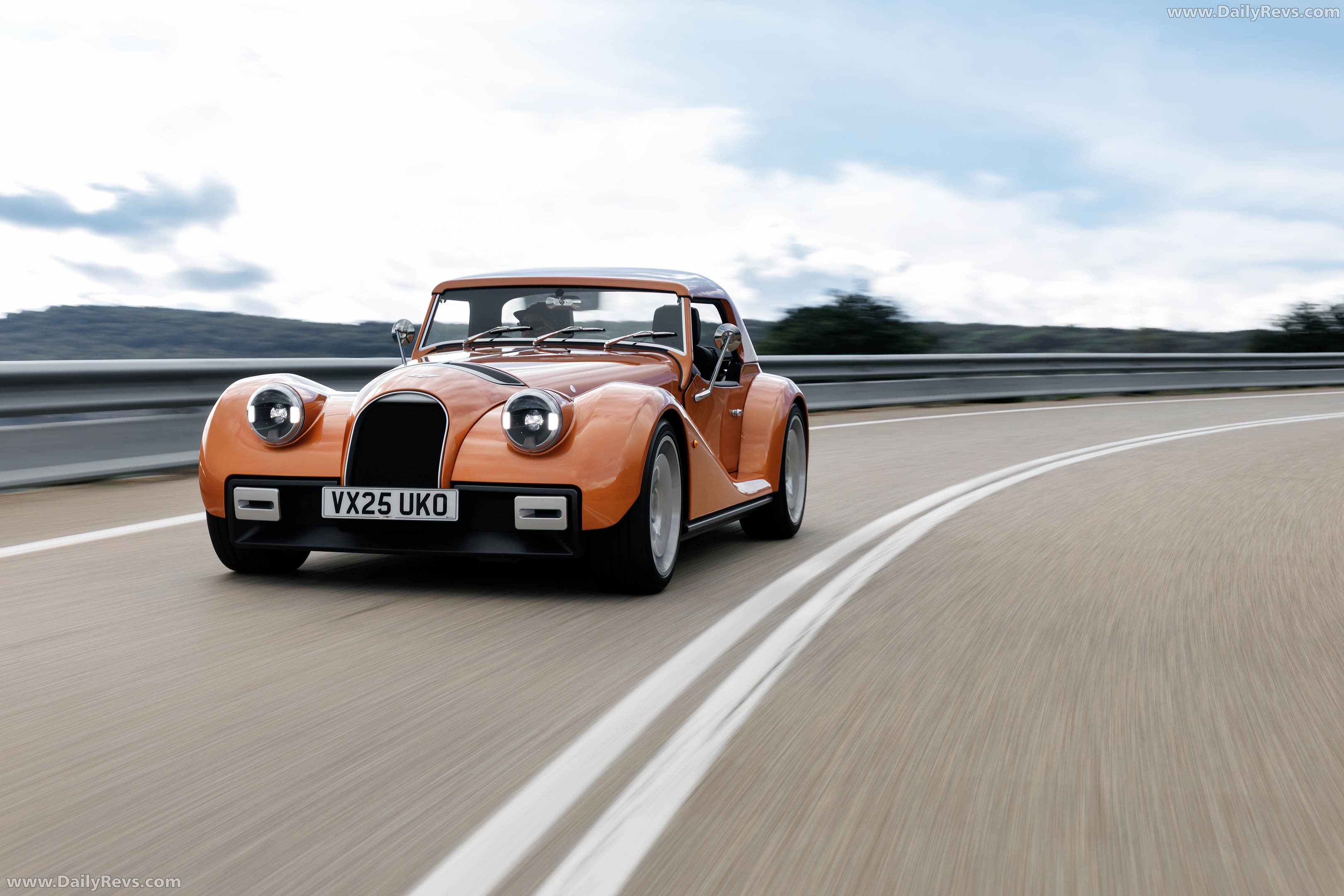 2026 Morgan Supersport Copper Metallic Front View