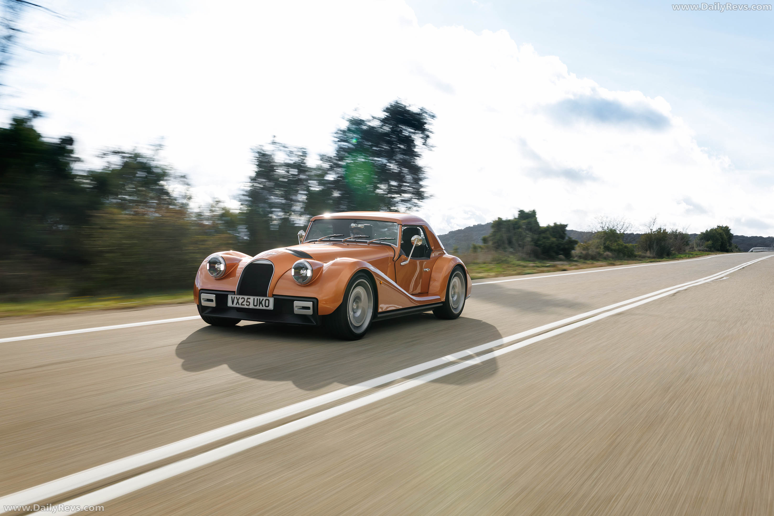 2026 Morgan Supersport Copper Metallic Front View
