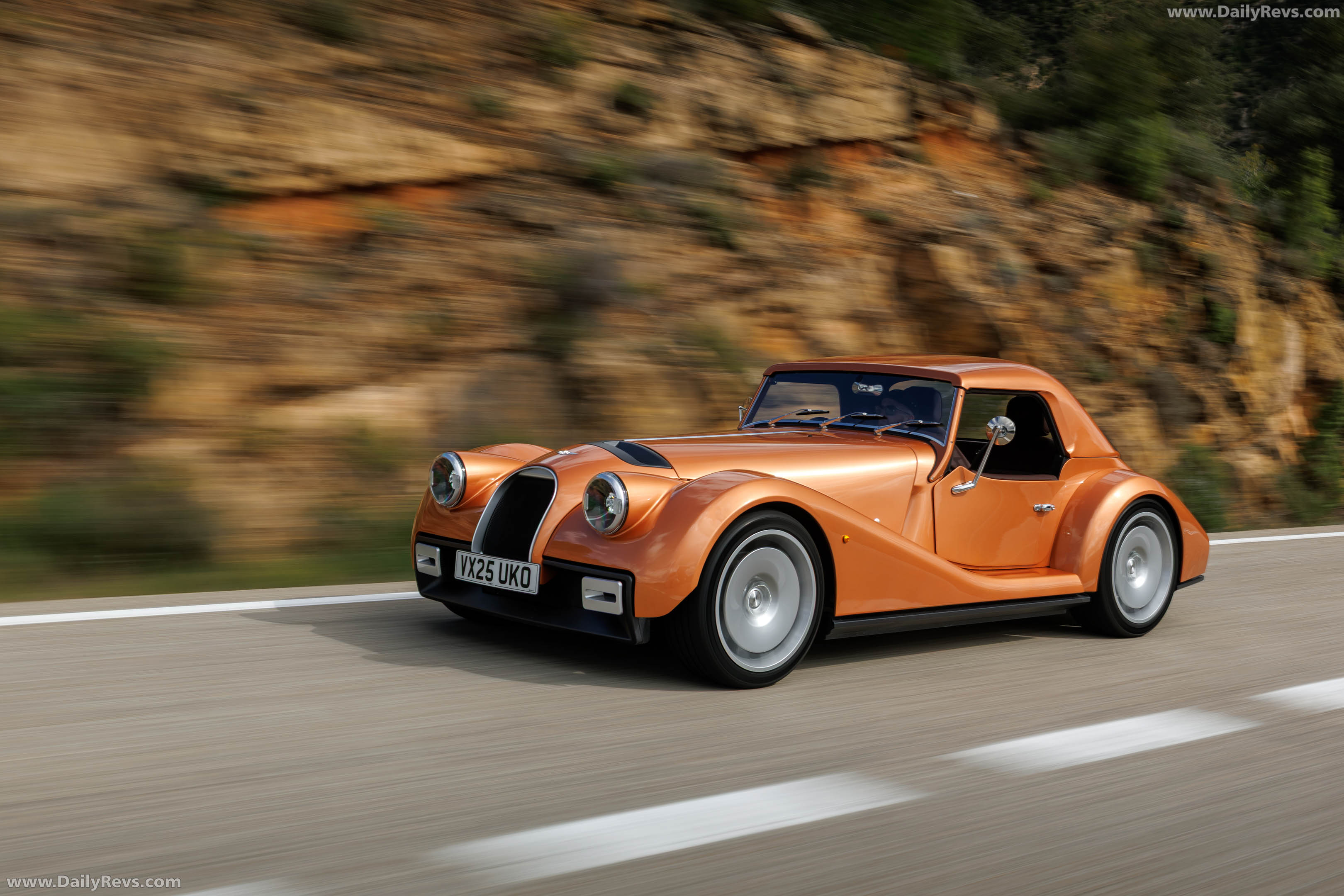 2026 Morgan Supersport Copper Metallic Front View