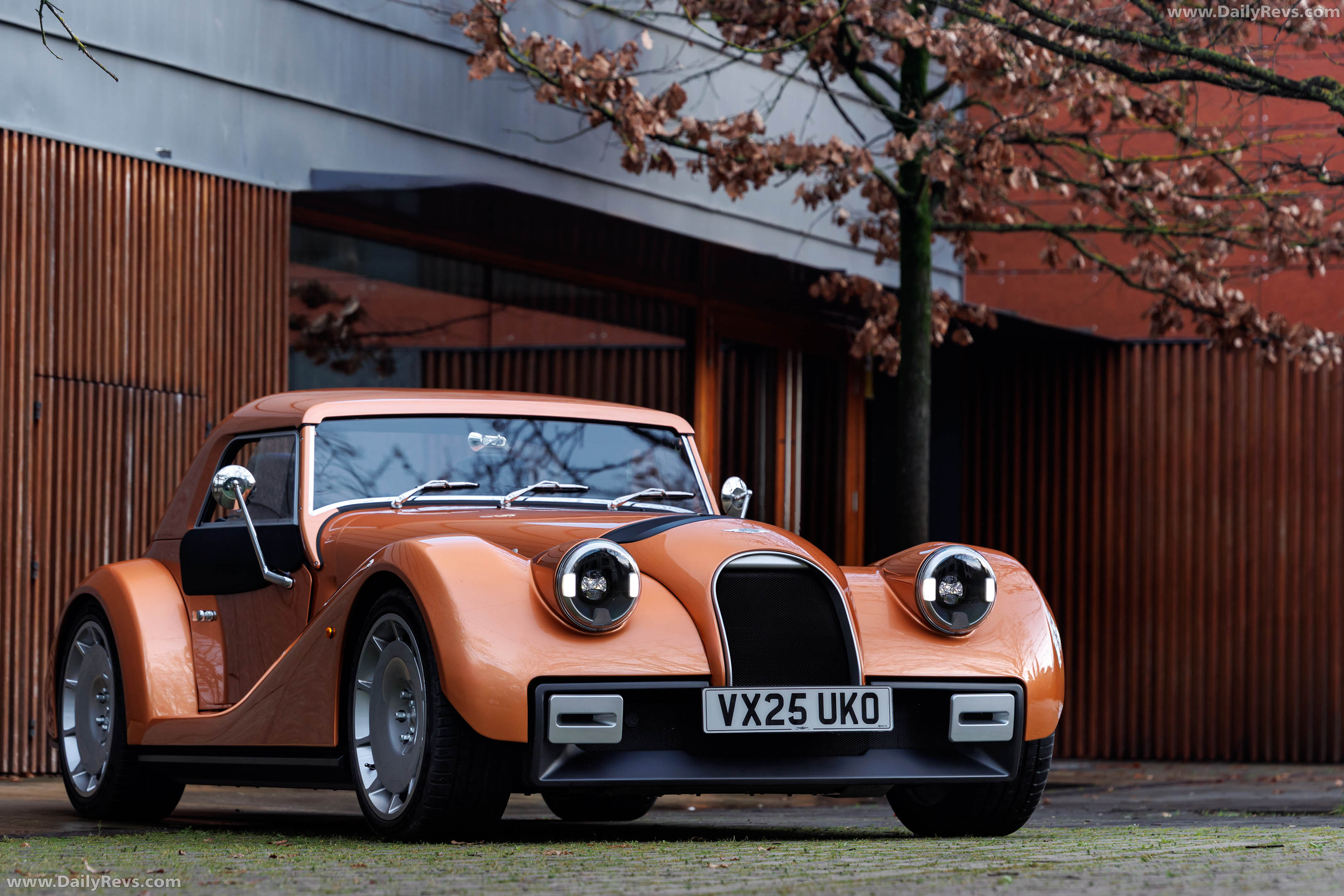 2026 Morgan Supersport Copper Metallic Front View