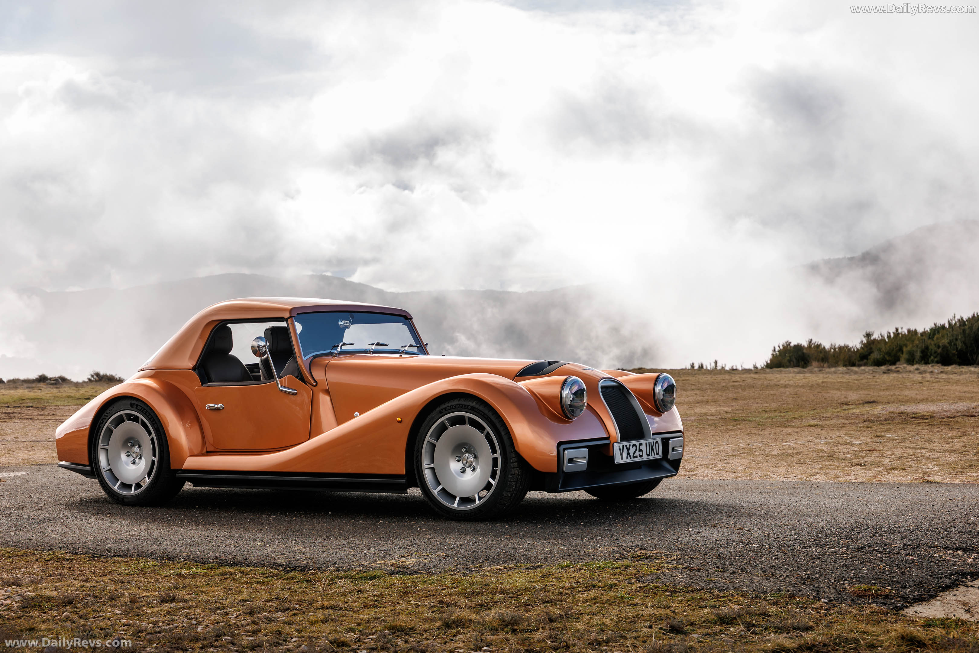 2026 Morgan Supersport Copper Metallic Front View