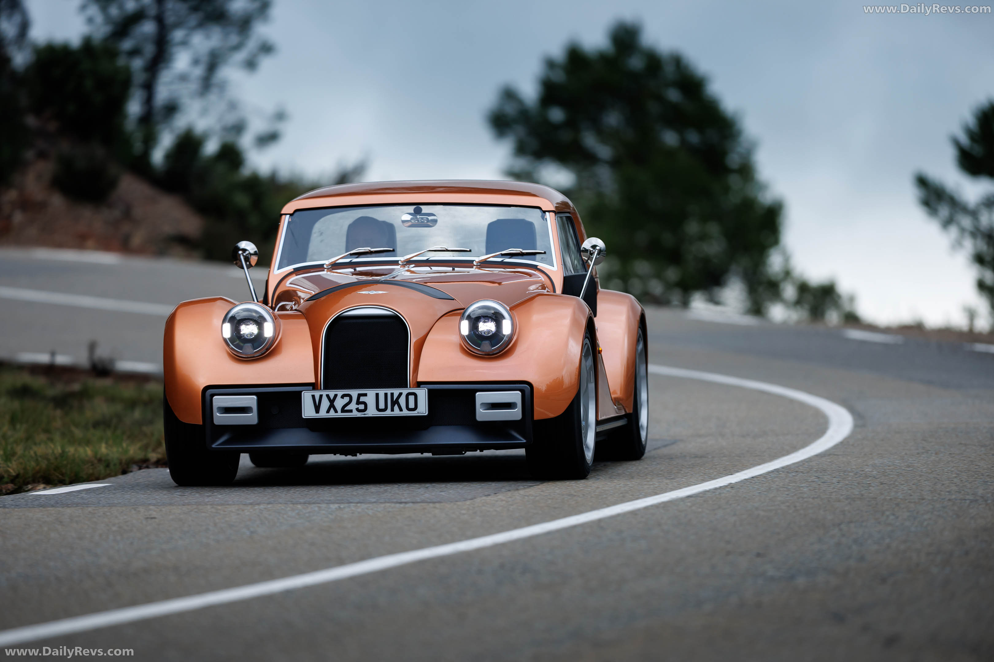 2026 Morgan Supersport Copper Metallic Front View