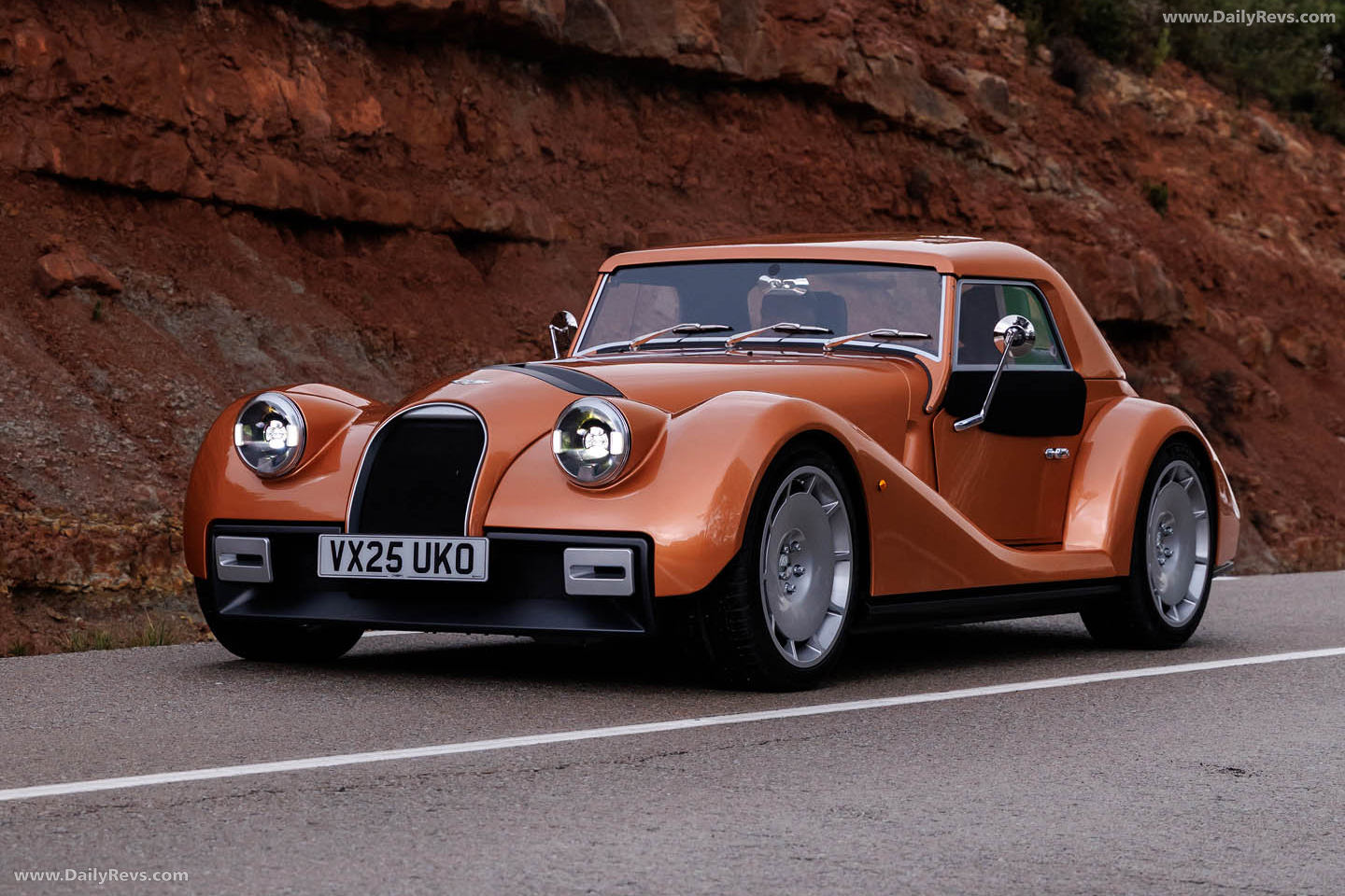 2026 Morgan Supersport Copper Metallic Front View