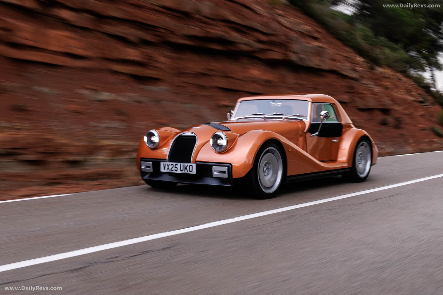 2026 Morgan Supersport Copper Metallic Front View