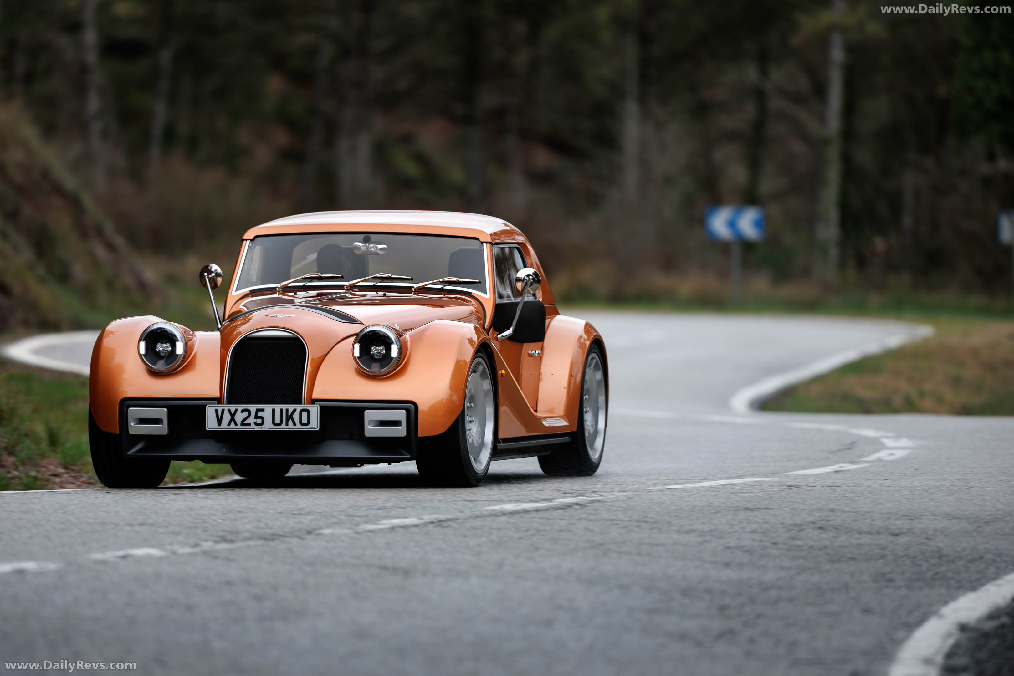 2026 Morgan Supersport Copper Metallic Front View