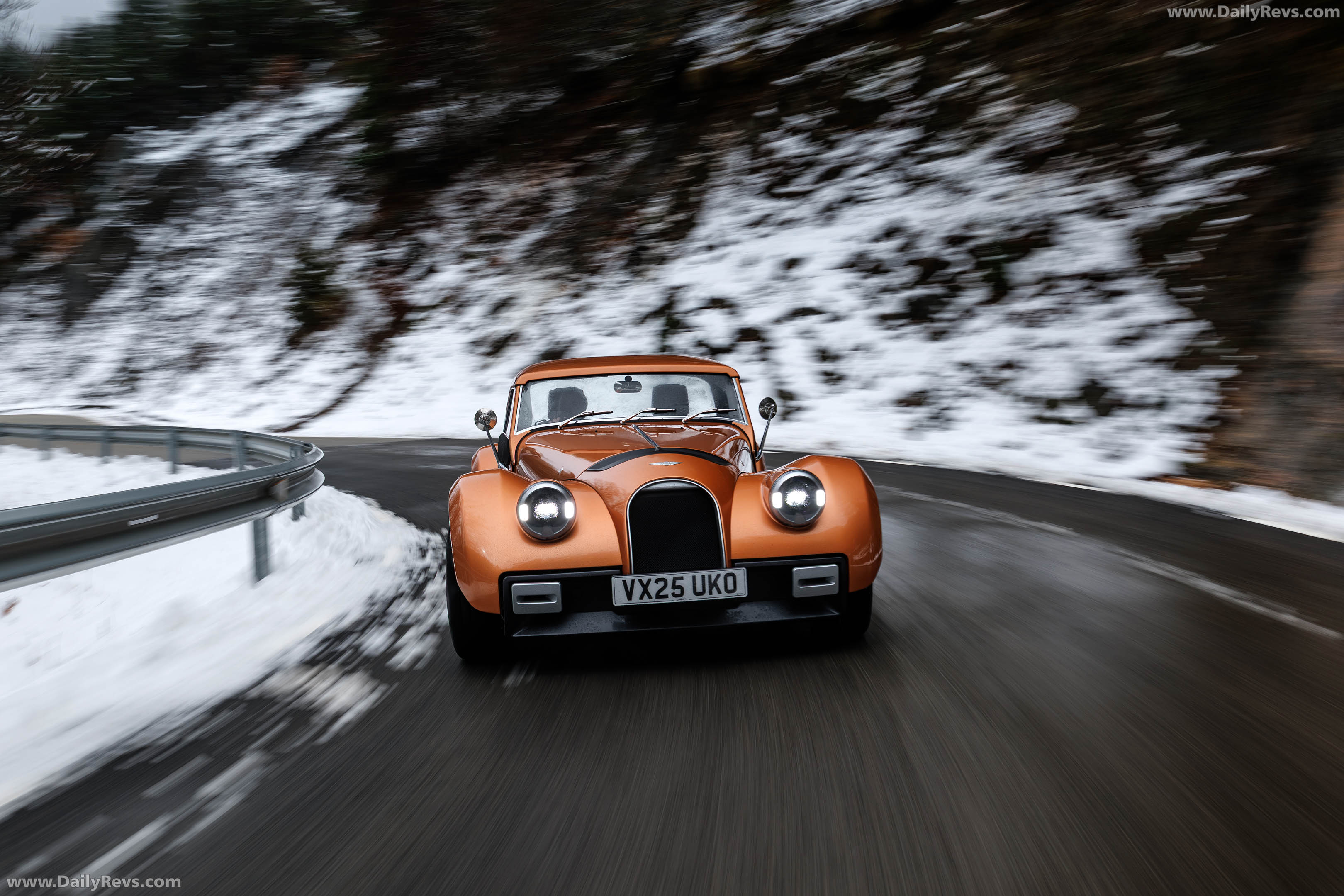 2026 Morgan Supersport Copper Metallic Front View