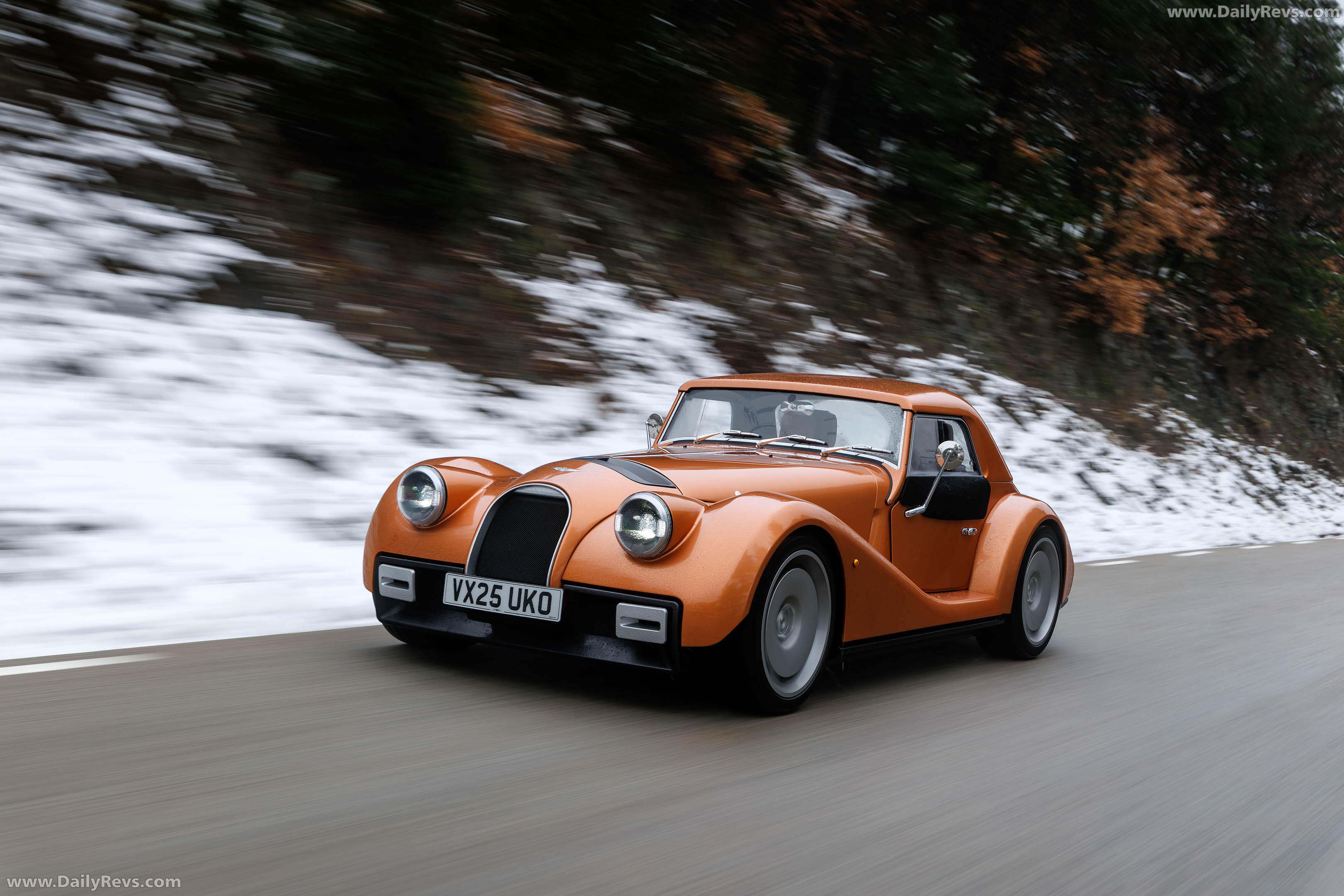 2026 Morgan Supersport Copper Metallic Front View