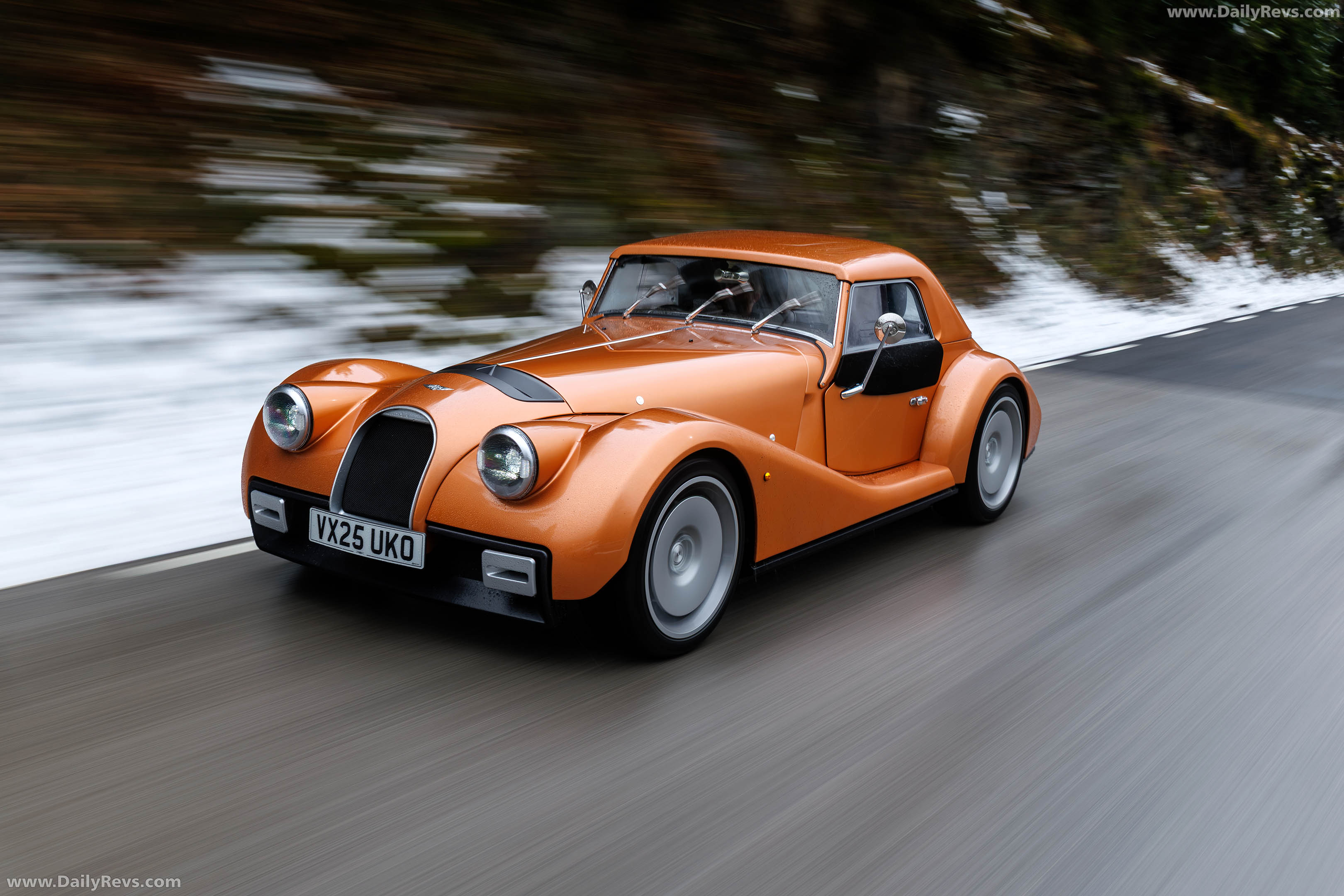 2026 Morgan Supersport Copper Metallic Front View