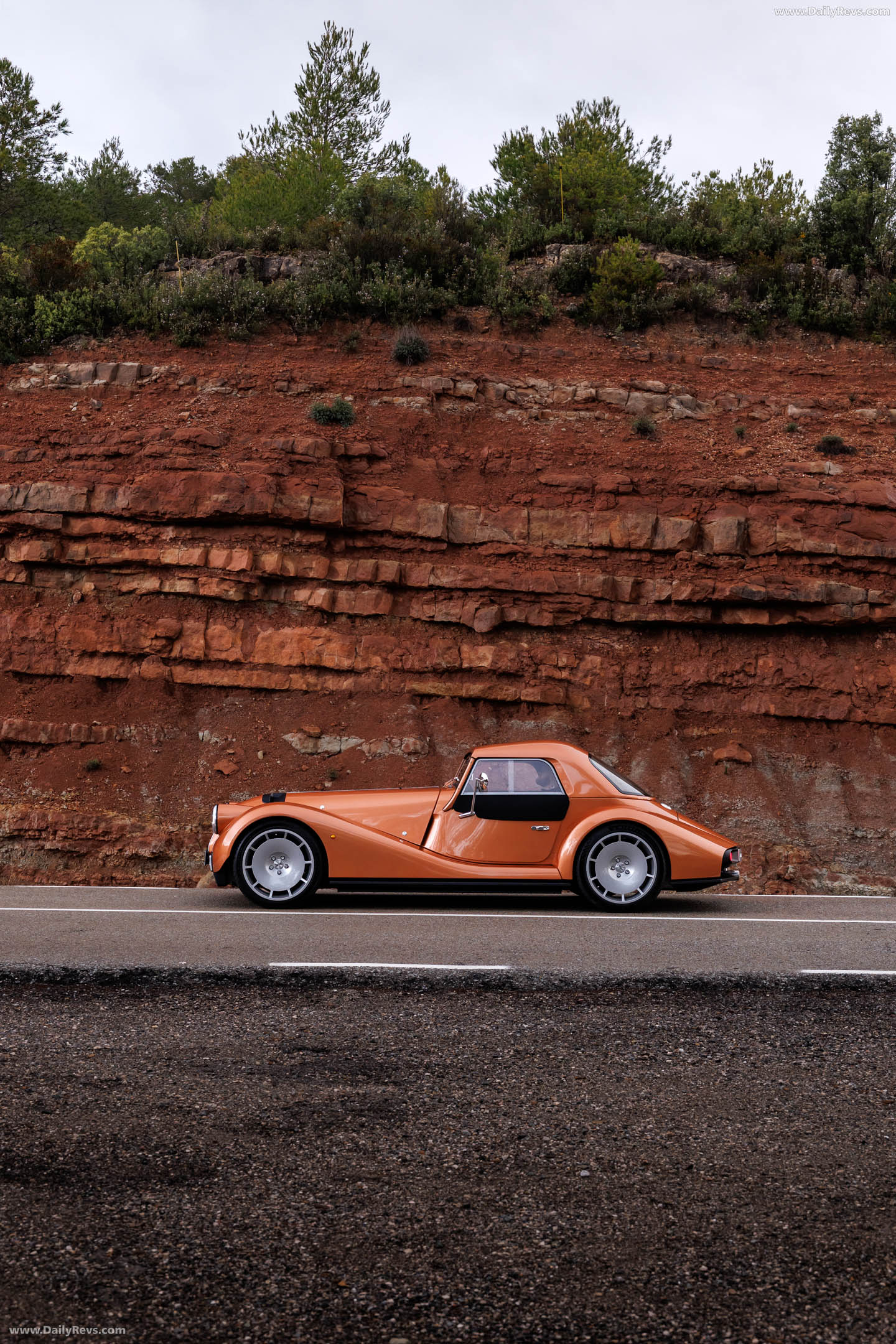 2026 Morgan Supersport Copper Metallic Side View