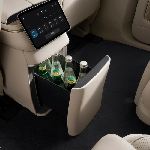 2026 NIO ES8 Interior