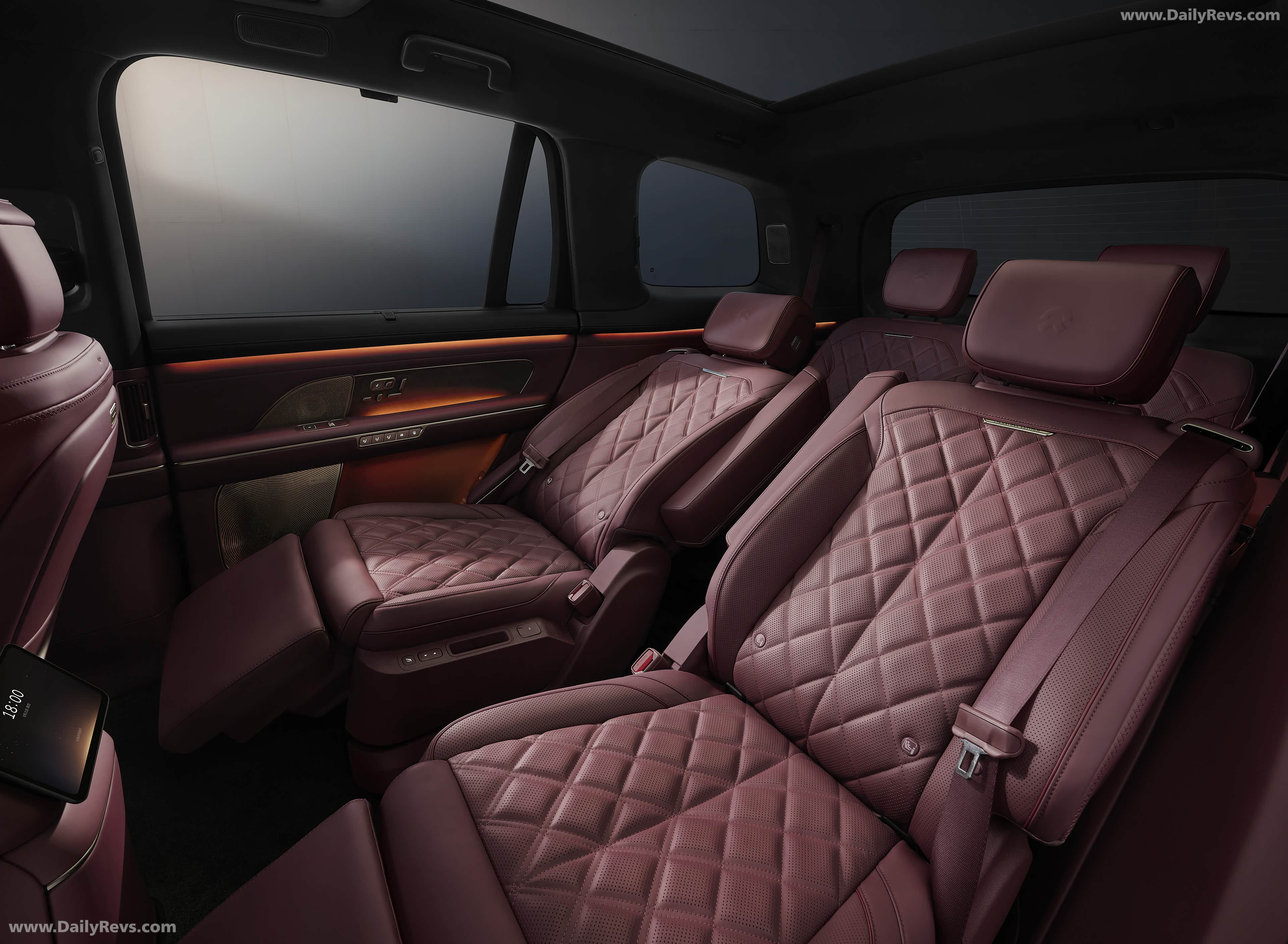 2026 NIO ES8 Interior