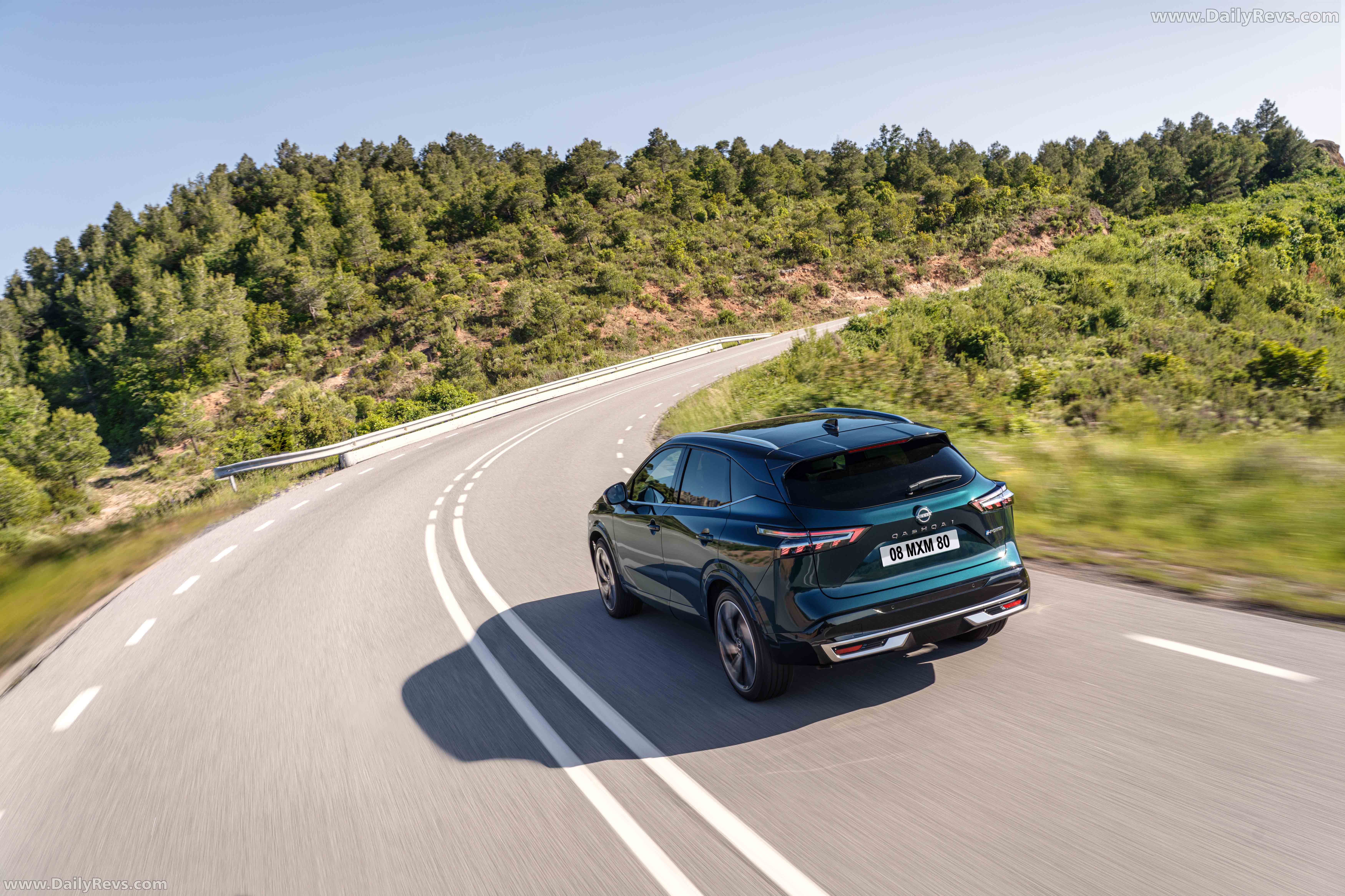 2025 Nissan Qashqai European Version Rear View