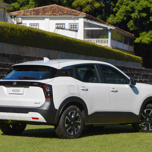 2025 Nissan Kicks Sense Rear View