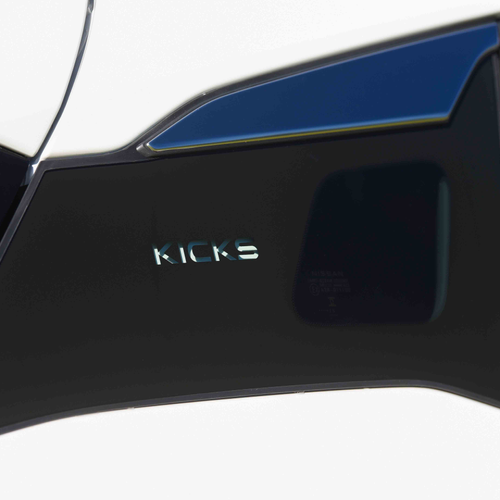 2025 Nissan Kicks Sense Exterior