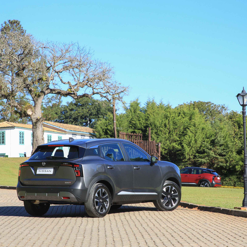 2025 Nissan Kicks Advance Rear View