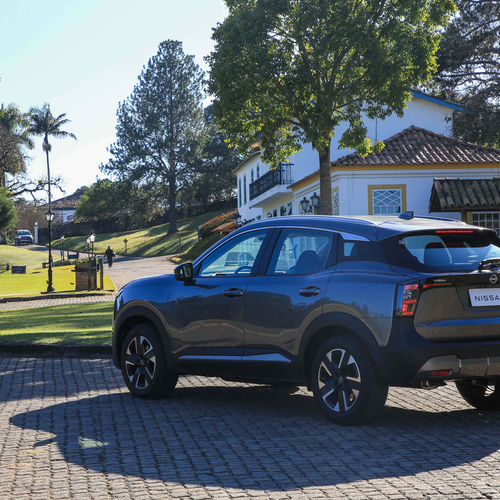 2025 Nissan Kicks Advance Rear View