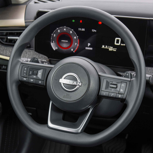 2025 Nissan Kicks Advance Interior