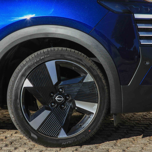 2025 Nissan Kicks Exclusive Exterior