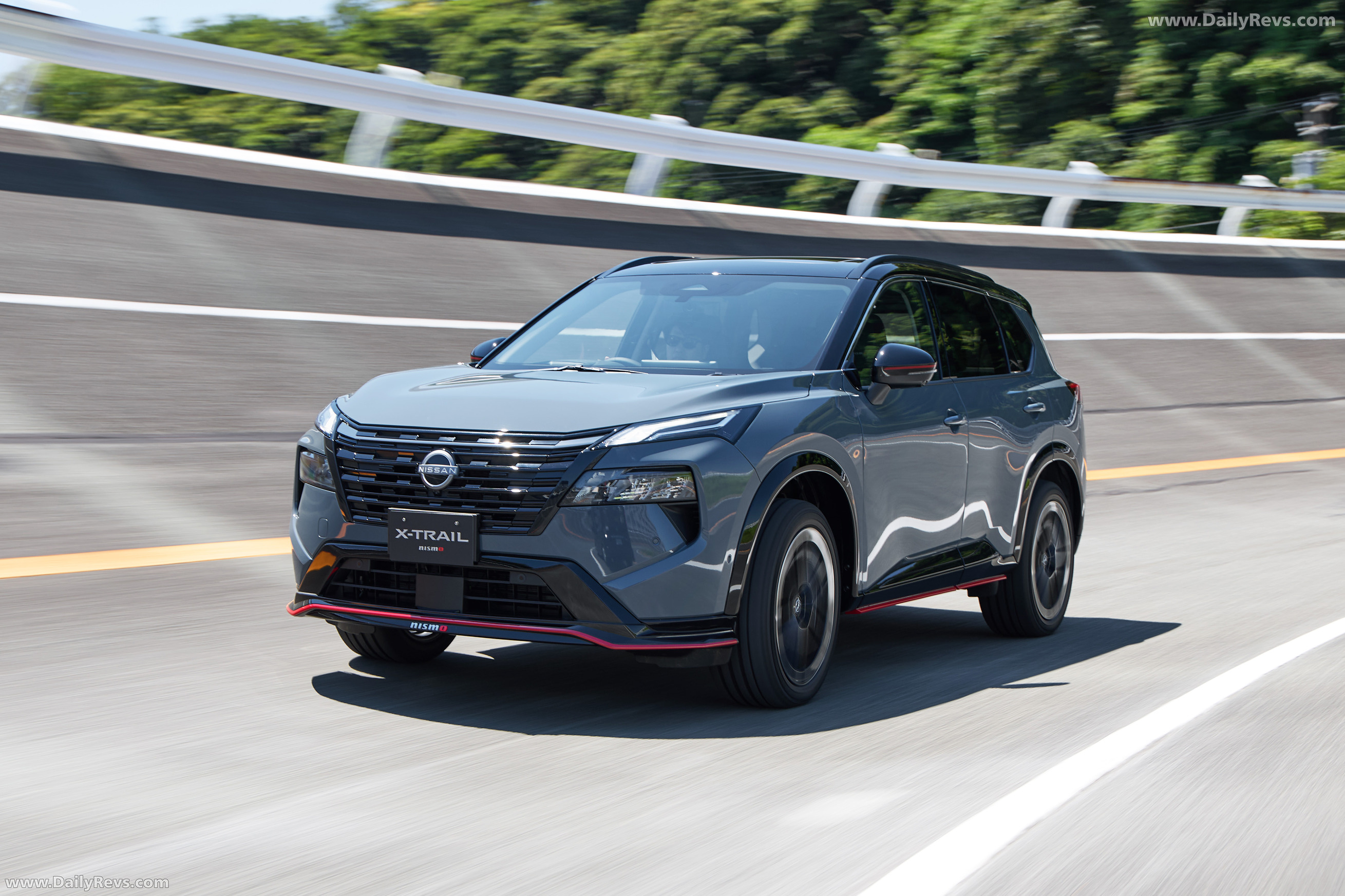 2025 Nissan X-Trail NISMO Front View