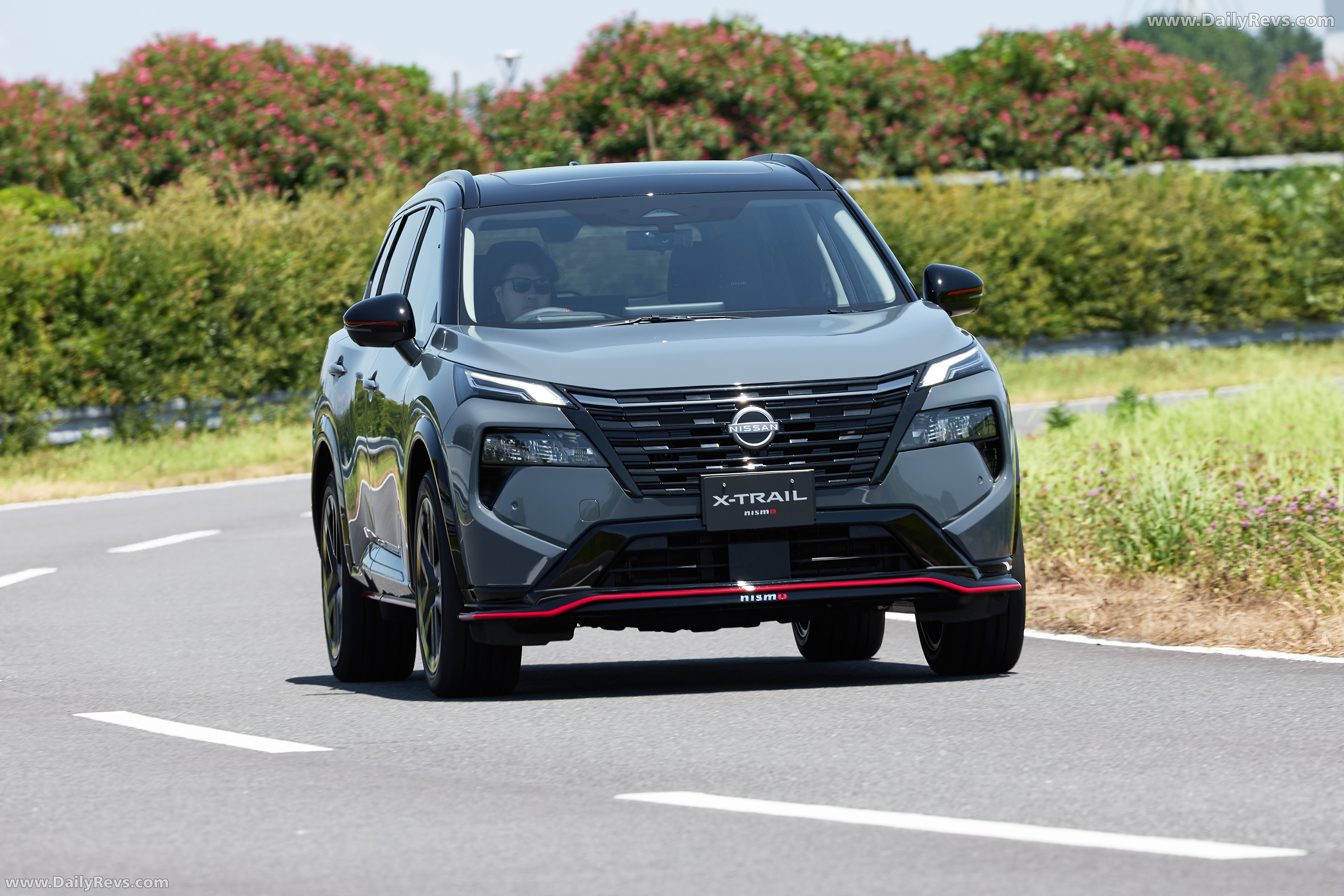 2025 Nissan X-Trail NISMO Front View