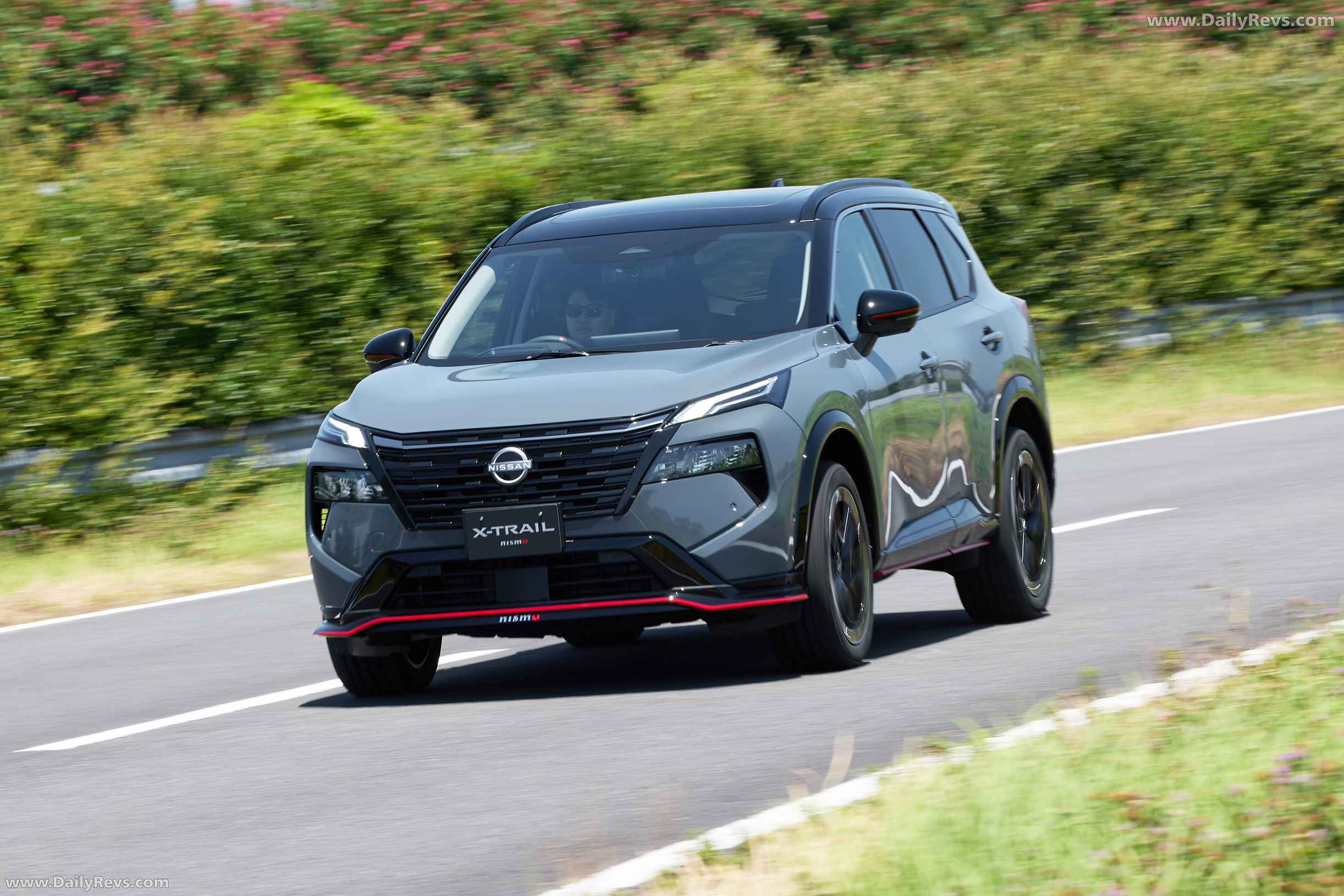 2025 Nissan X-Trail NISMO Front View