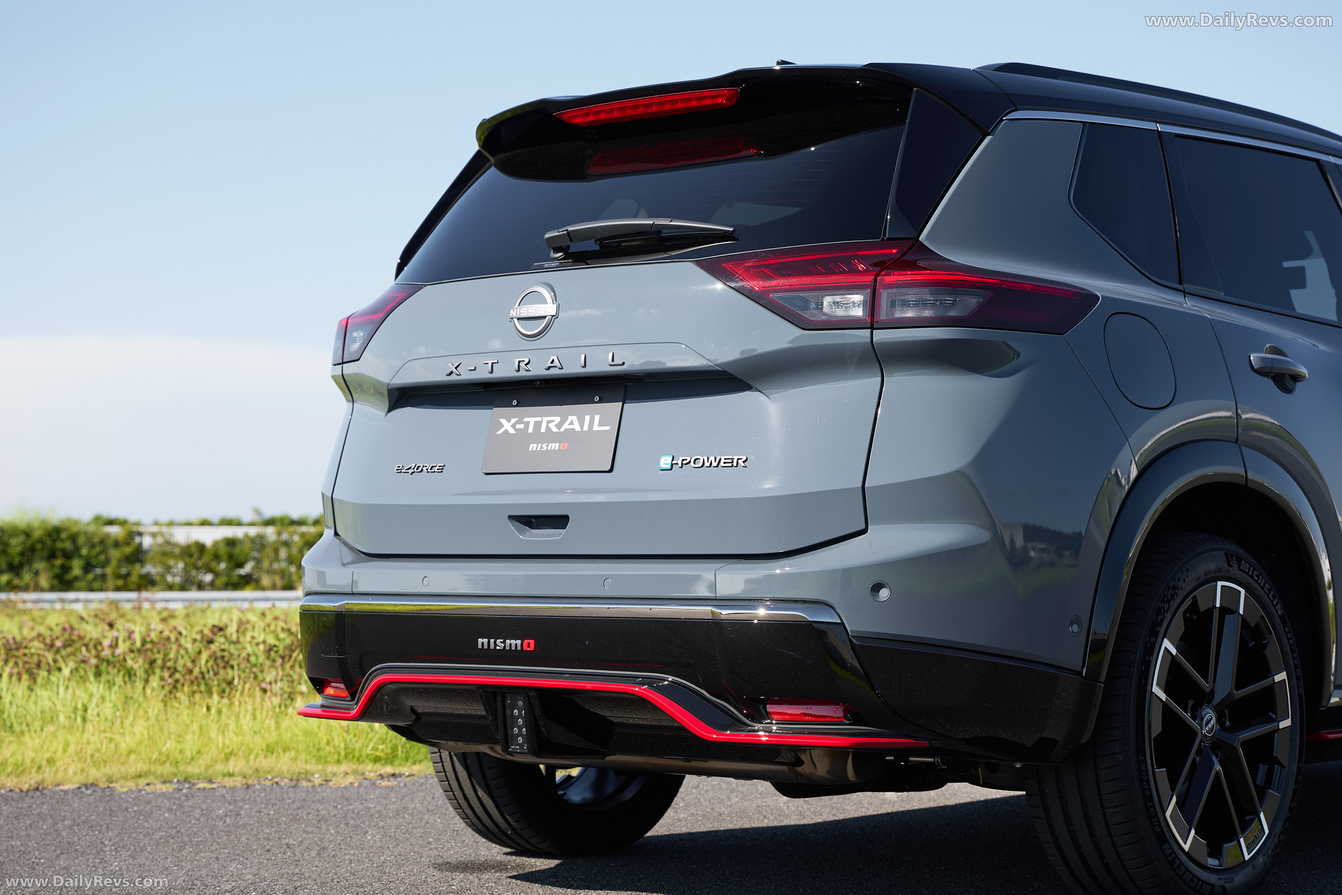 2025 Nissan X-Trail NISMO Exterior