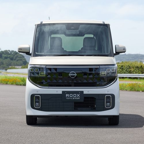 2026 Nissan Roox Front View
