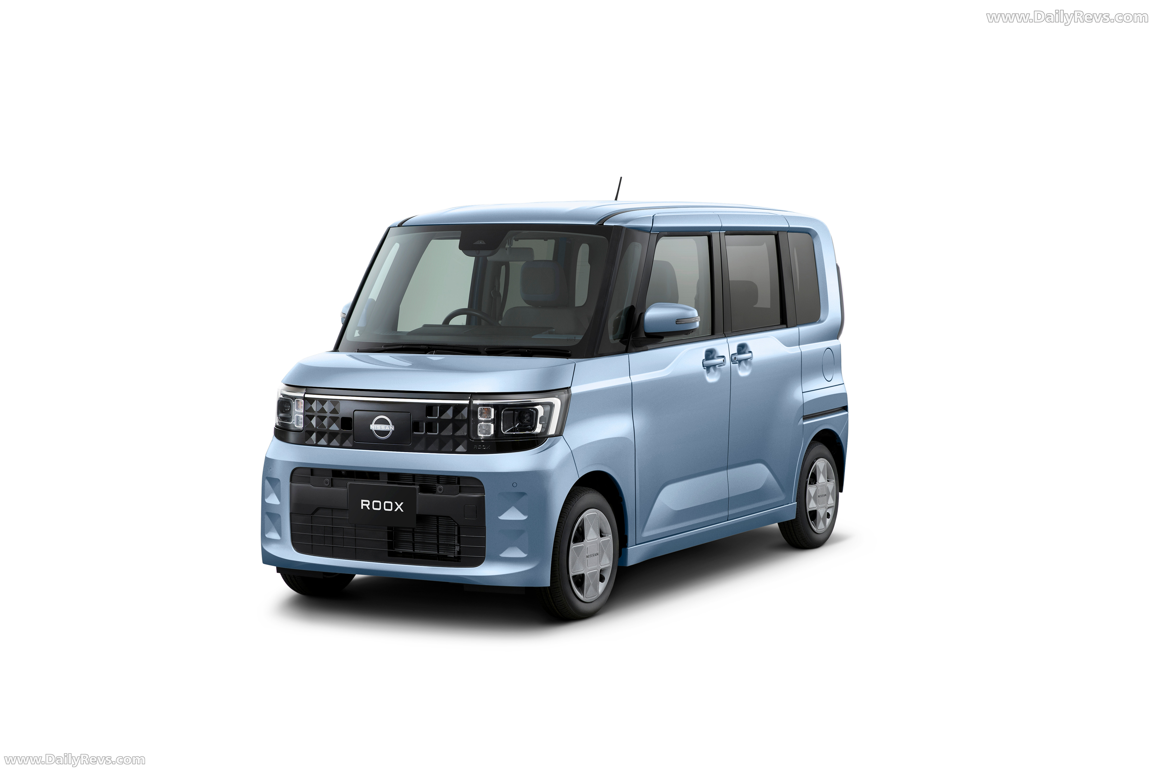 2026 Nissan Roox - Perfect Kei-Car Comfort and Tech for 2026