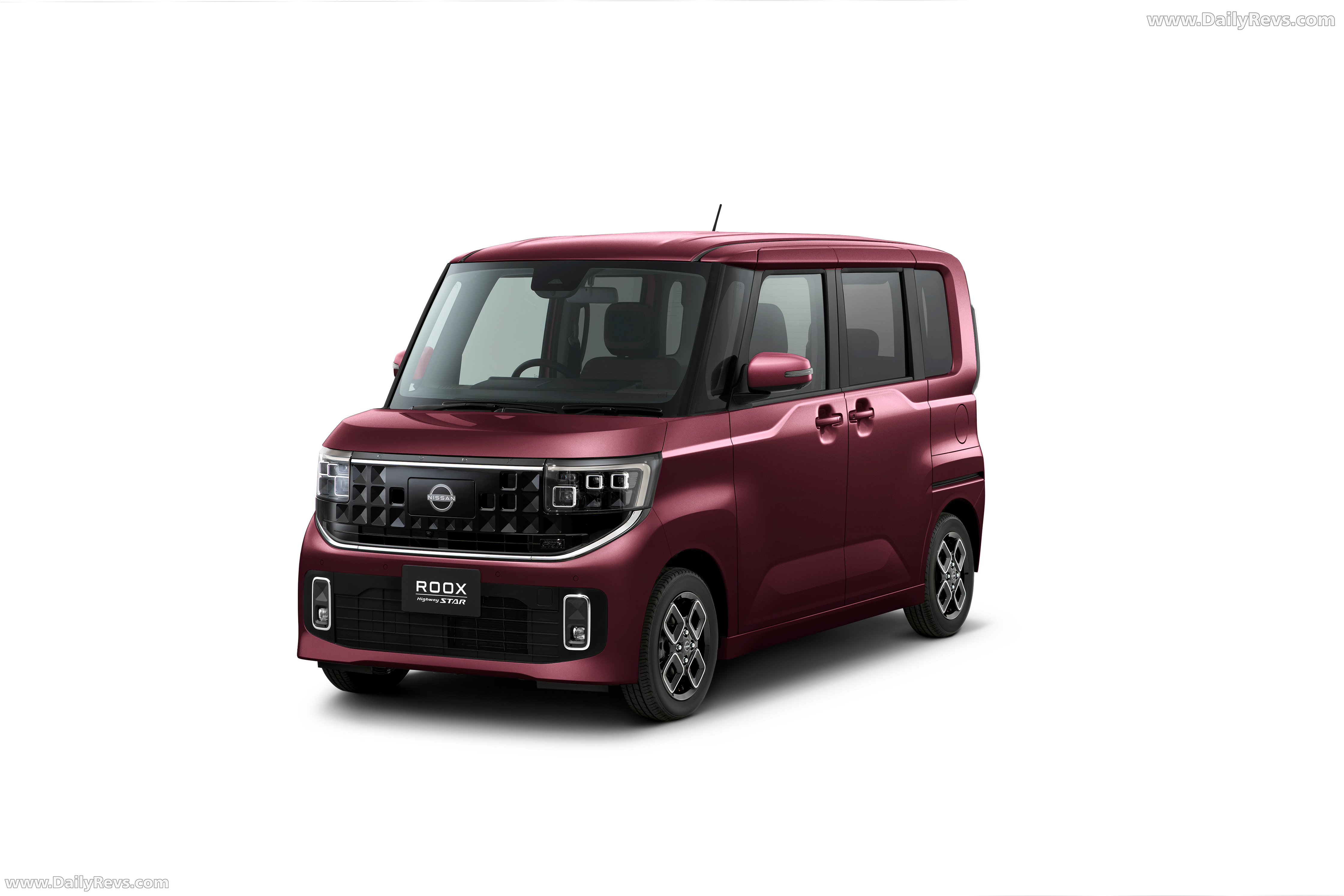 2026 Nissan Roox Front View