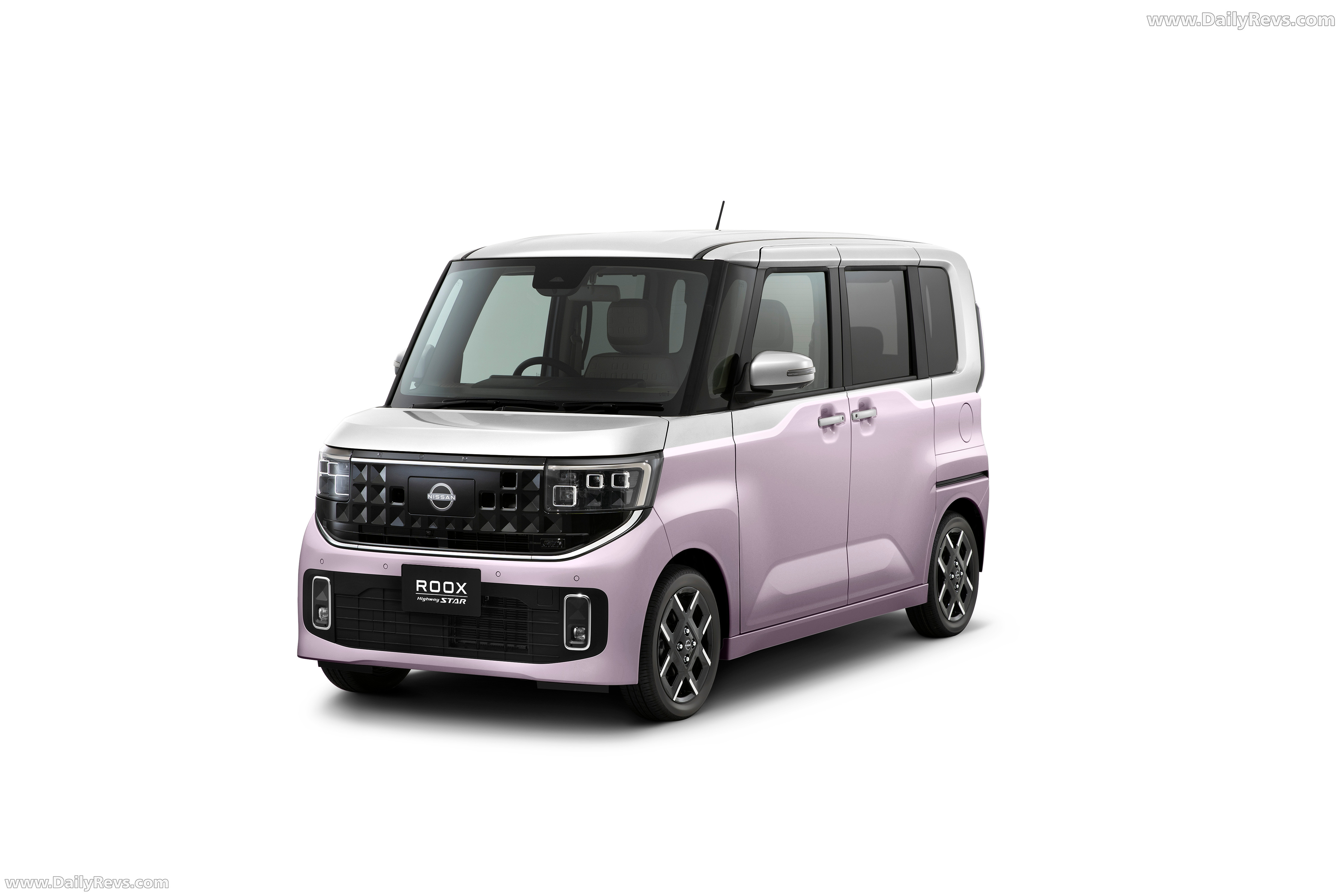 2026 Nissan Roox Front View